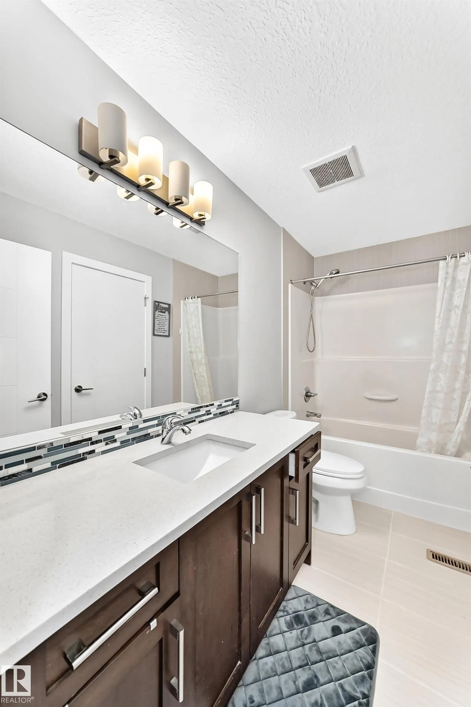 3672 Claxton Place