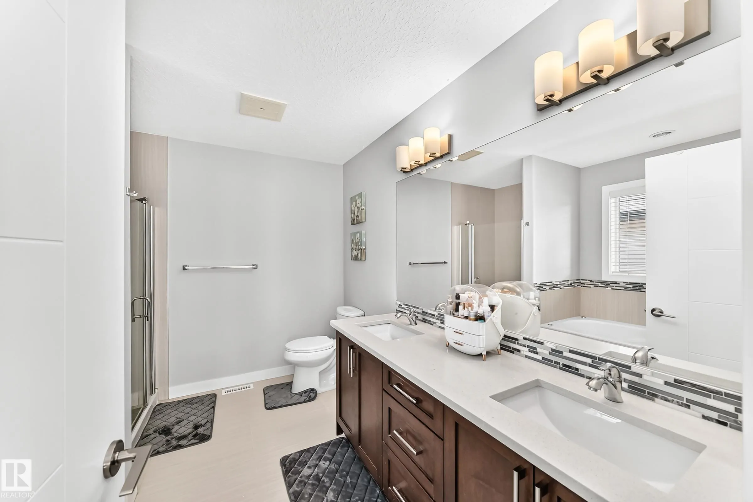 3672 Claxton Place