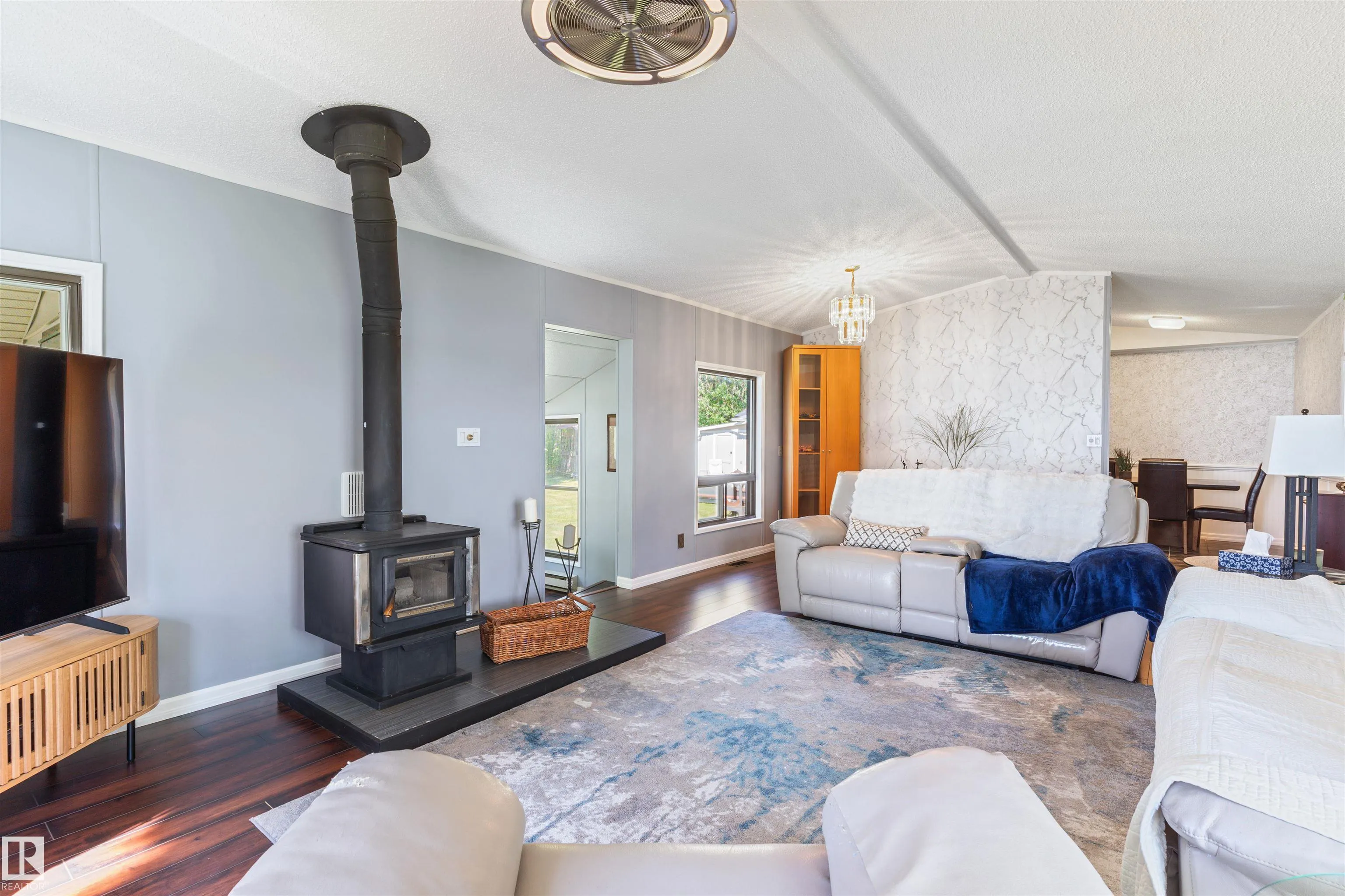 52343 RGE ROAD 211