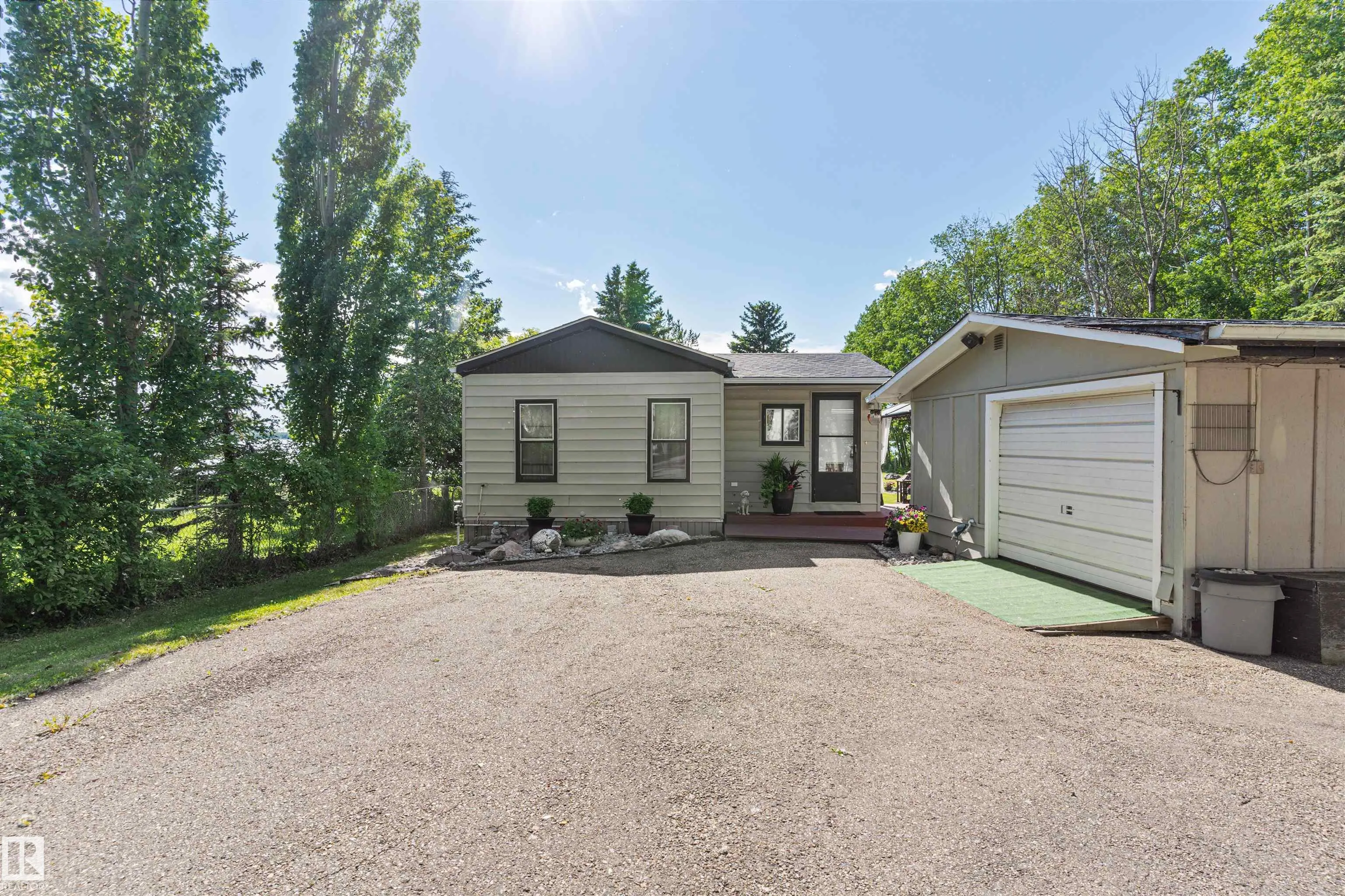 52343 RGE ROAD 211