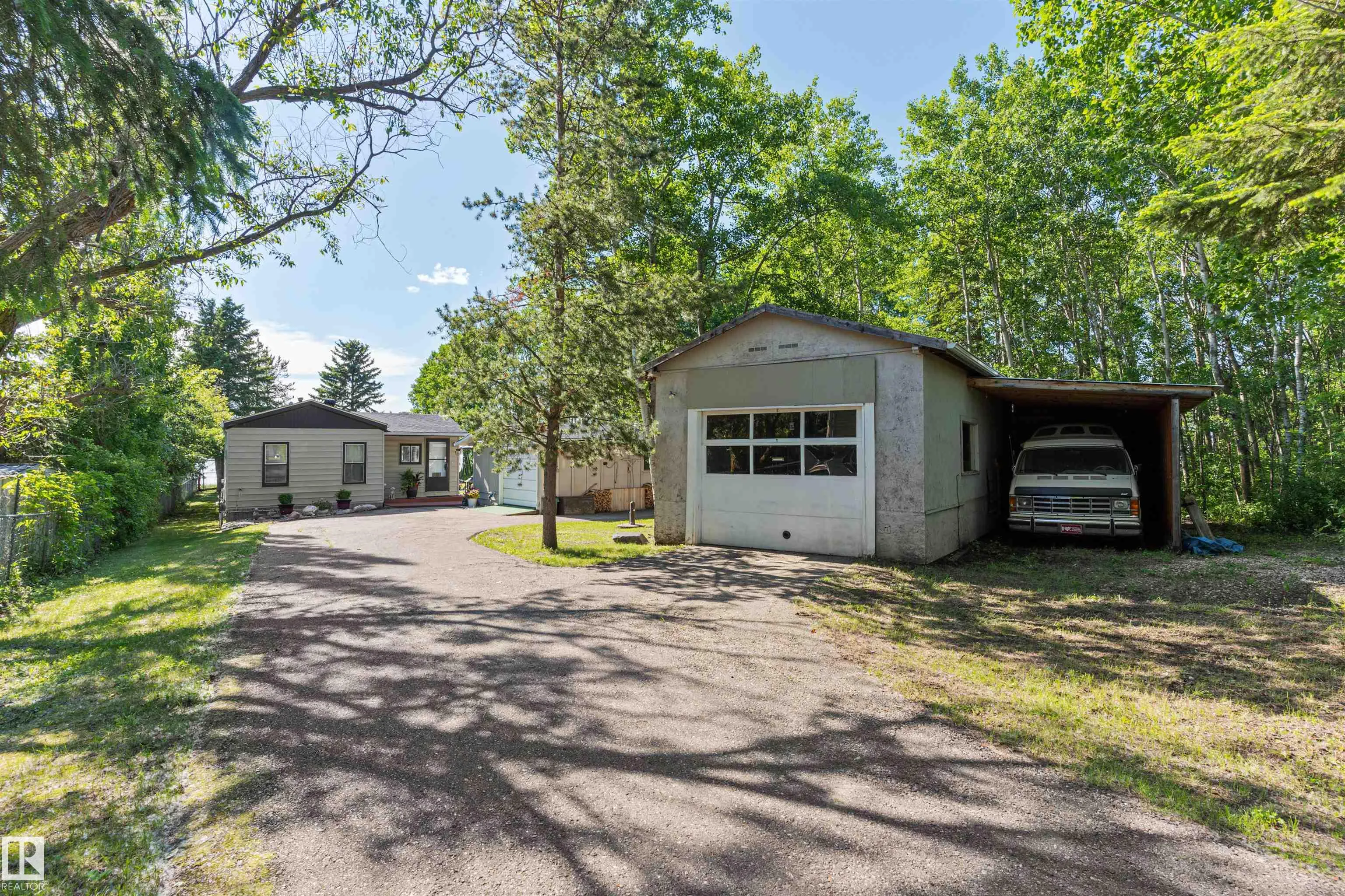 52343 RGE ROAD 211