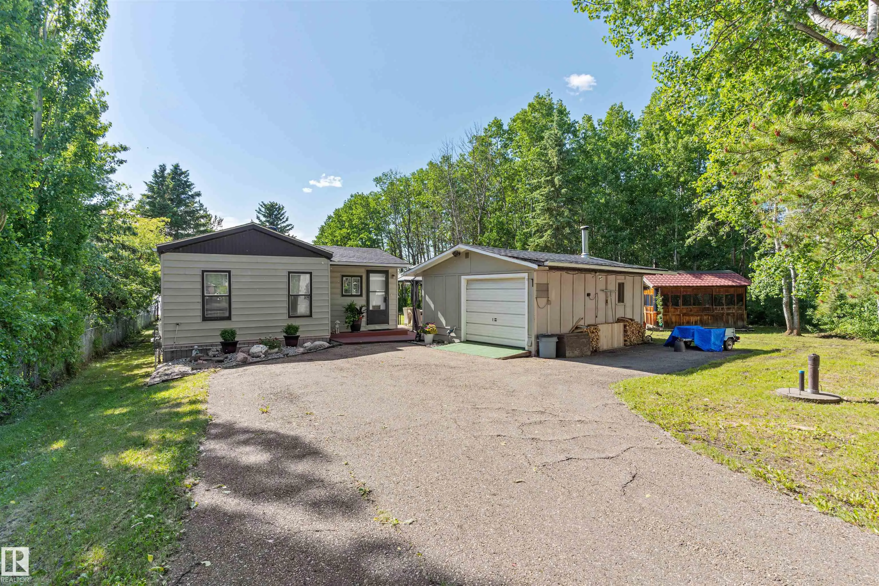 52343 RGE ROAD 211
