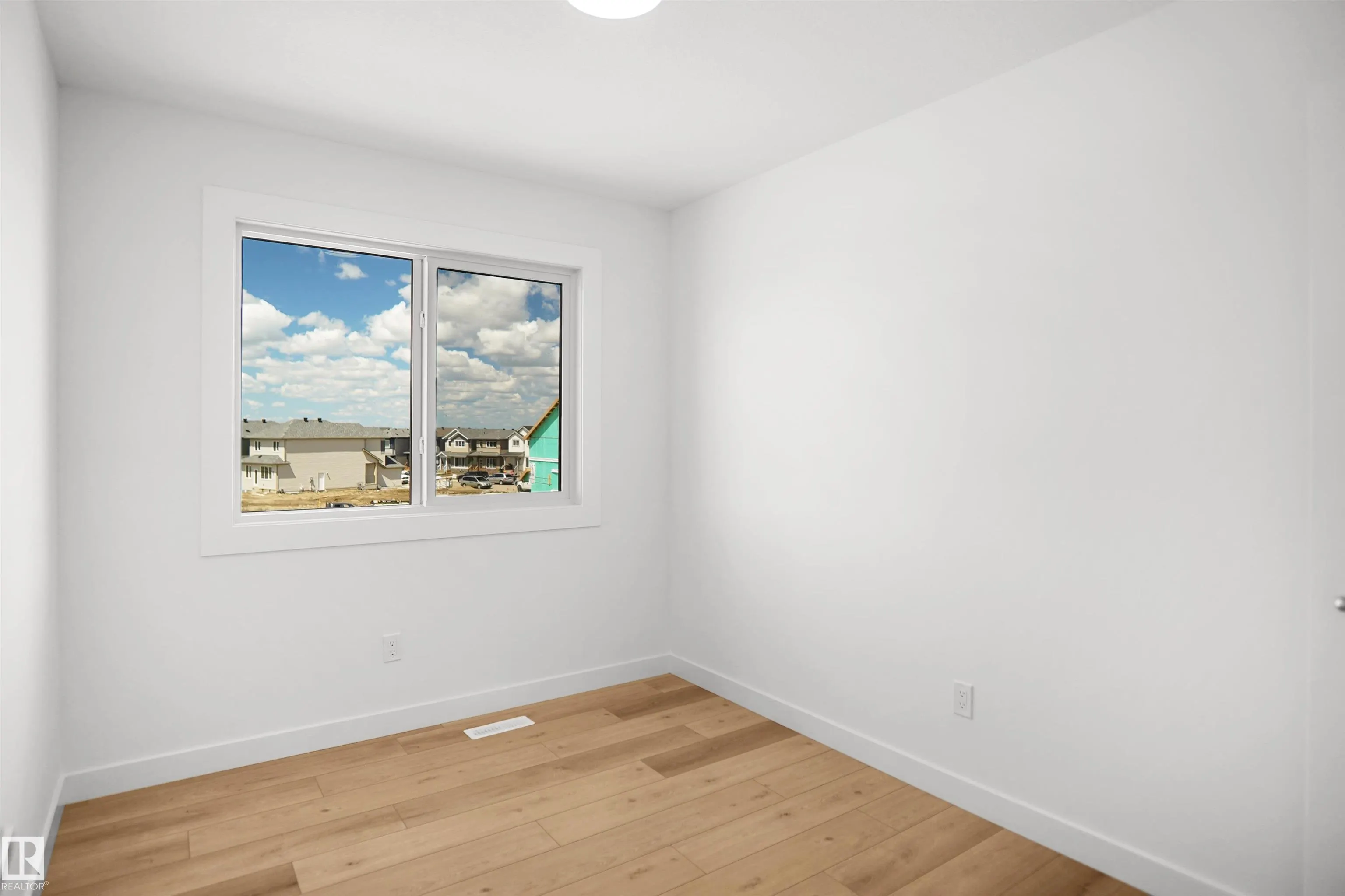 1308 9 Street