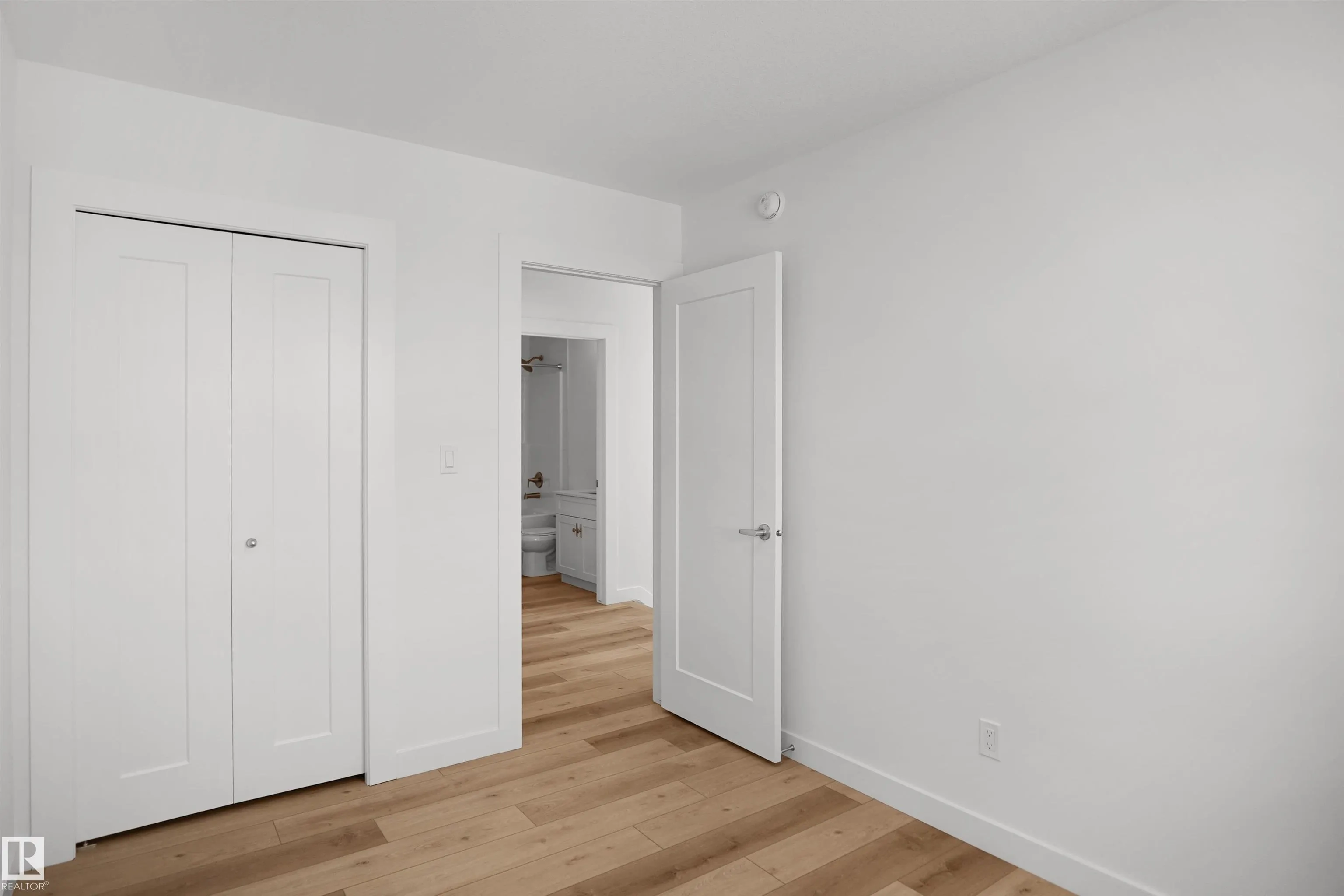 1308 9 Street