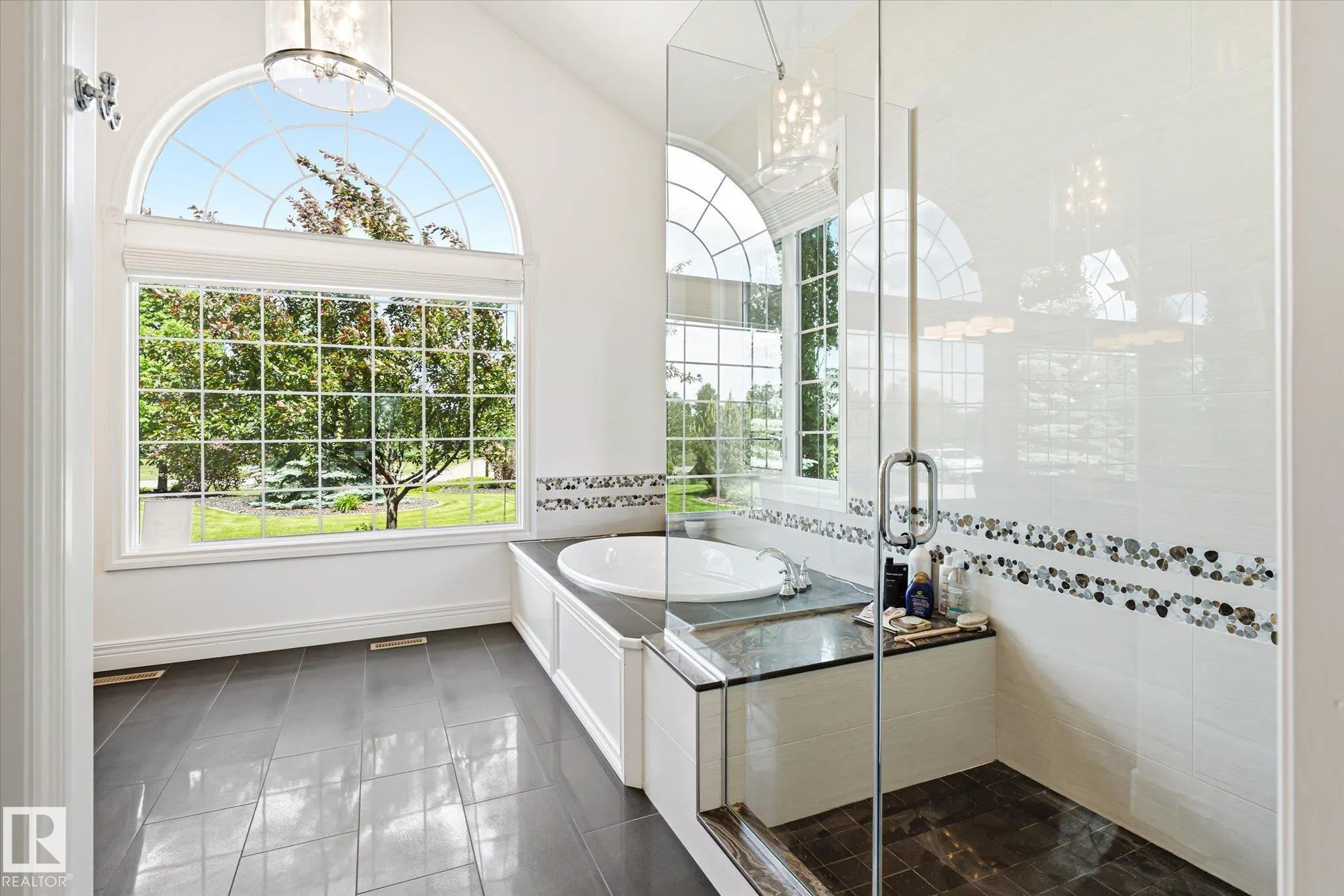 3 Blackhawk Drive