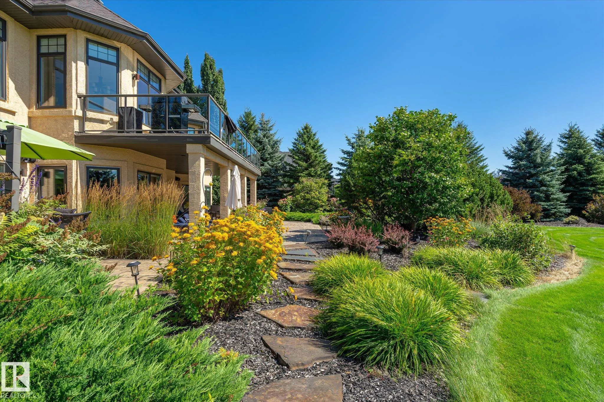 3 Blackhawk Drive