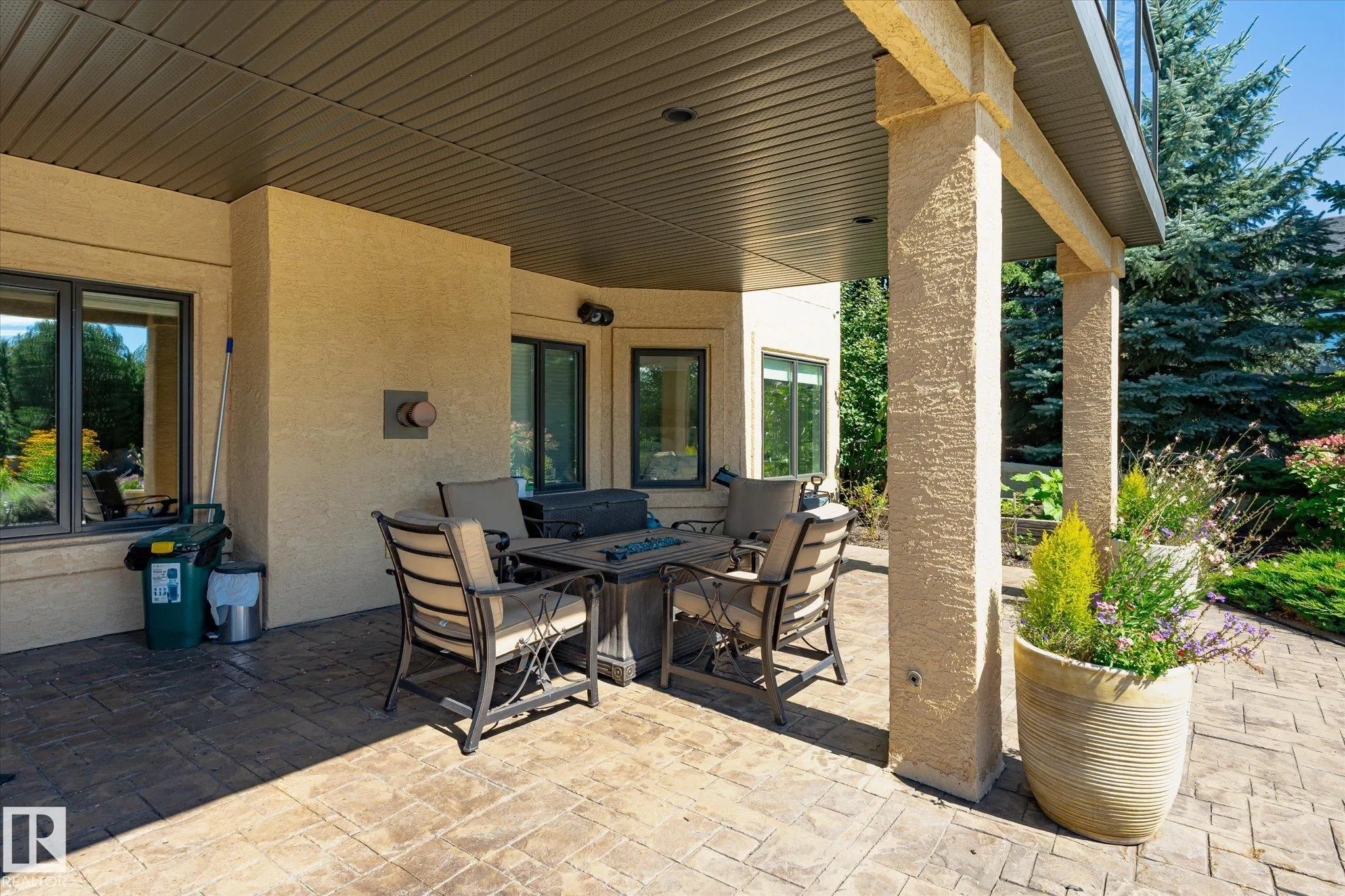 3 Blackhawk Drive