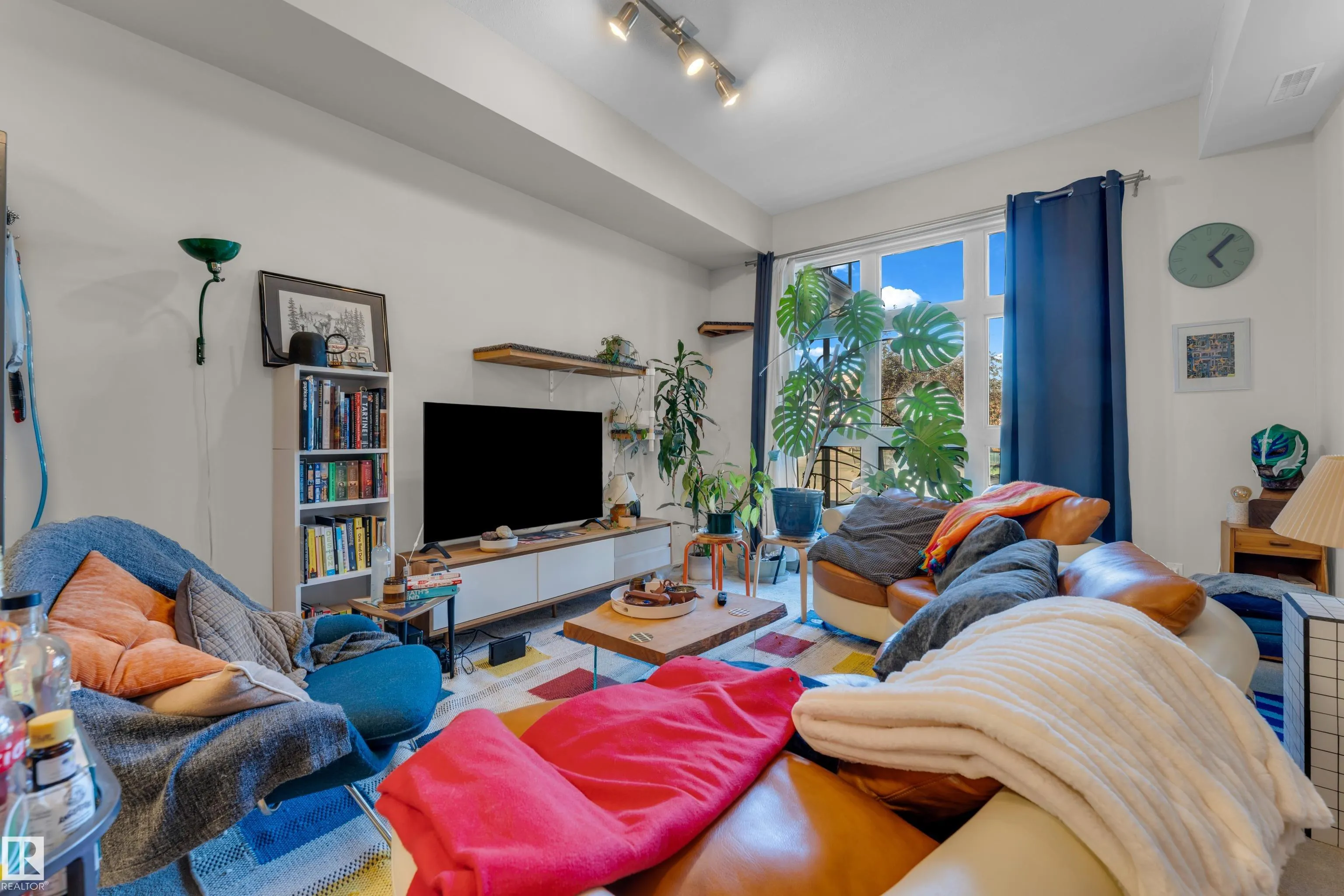 10407 122 Street