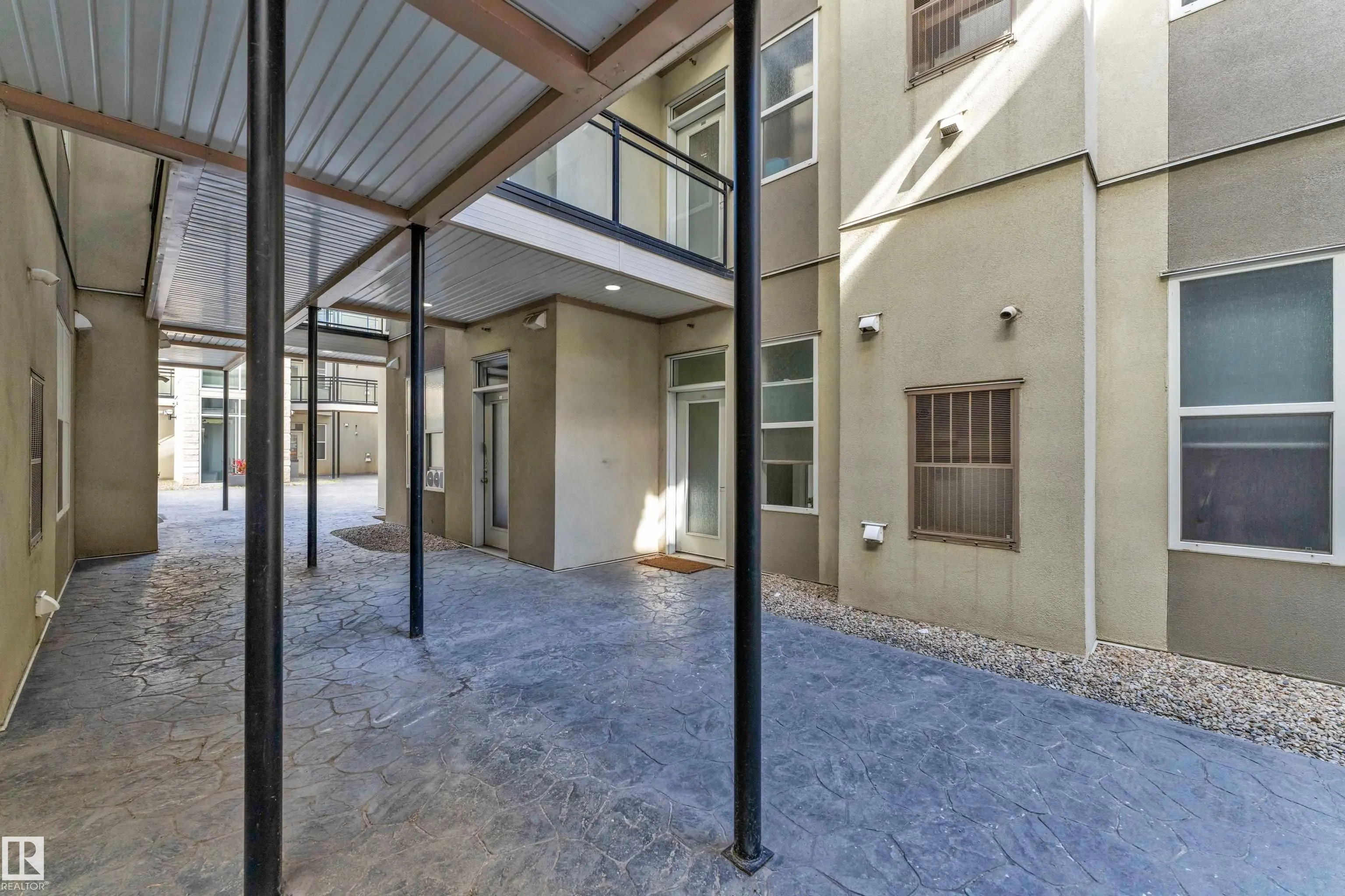 10407 122 Street