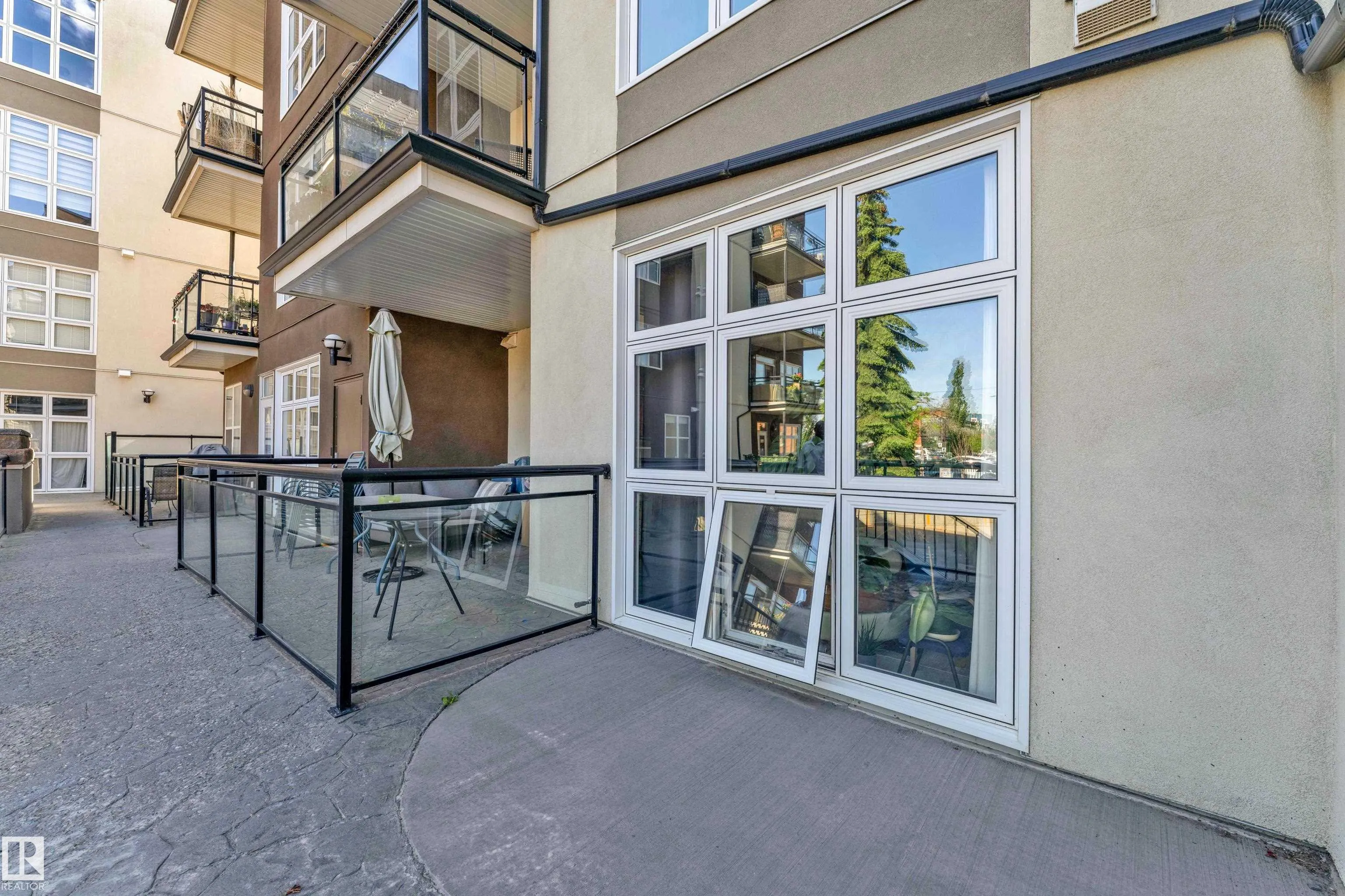 10407 122 Street