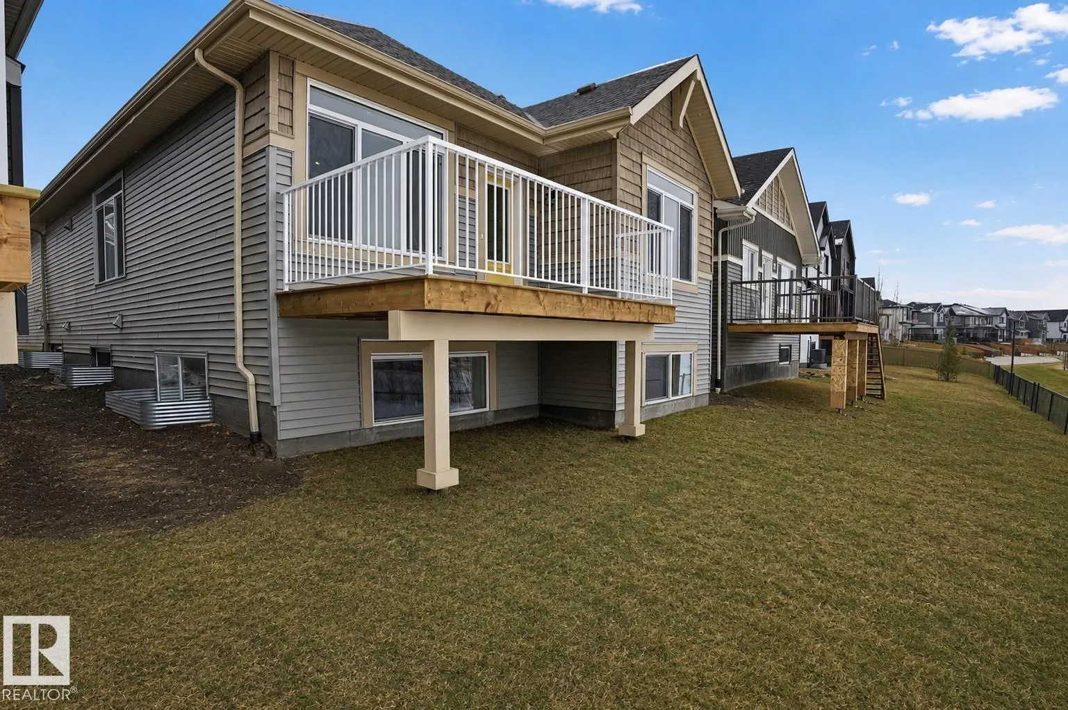 3706 CROSS LANDING Landing