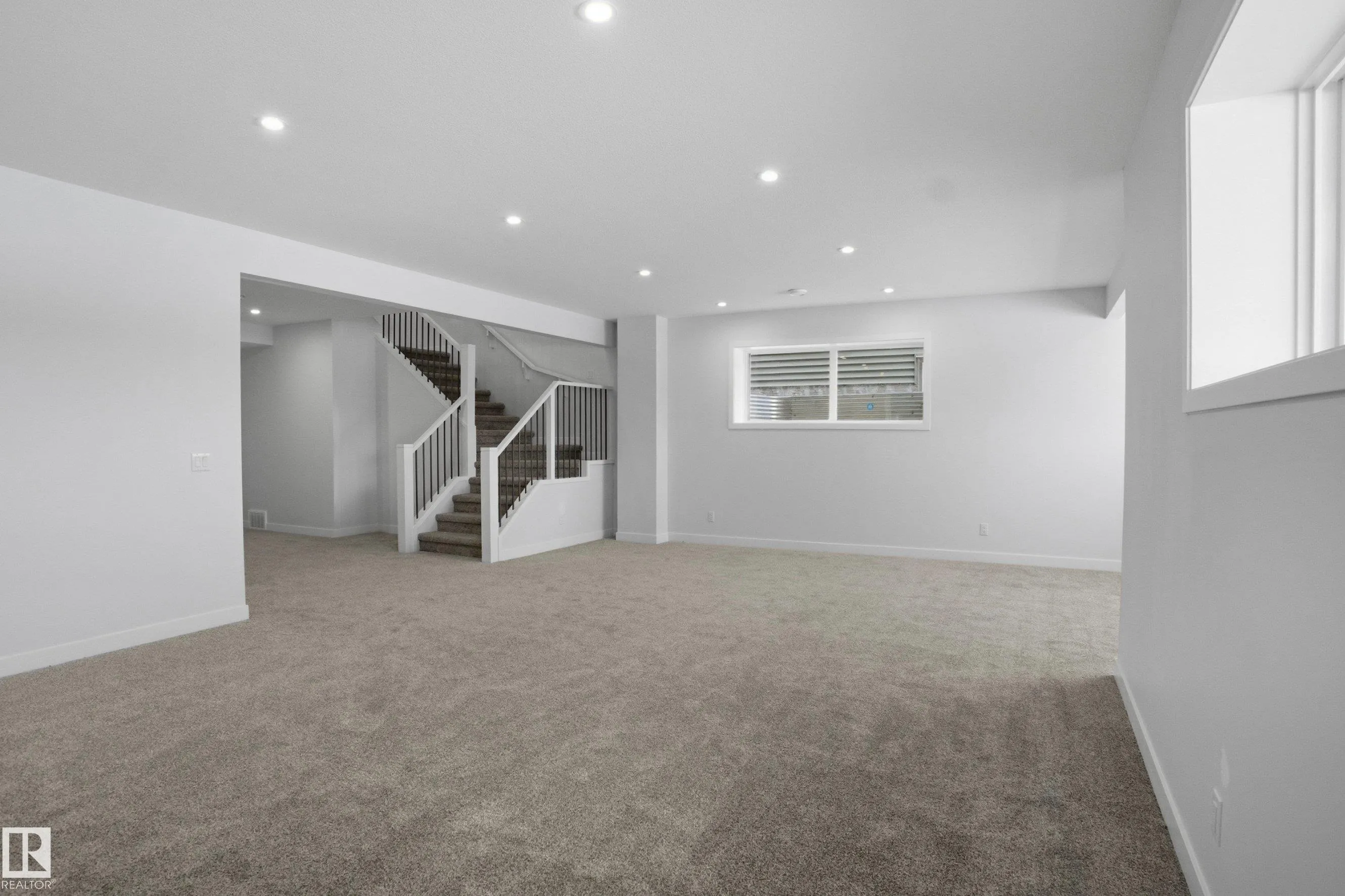 3706 CROSS LANDING Landing