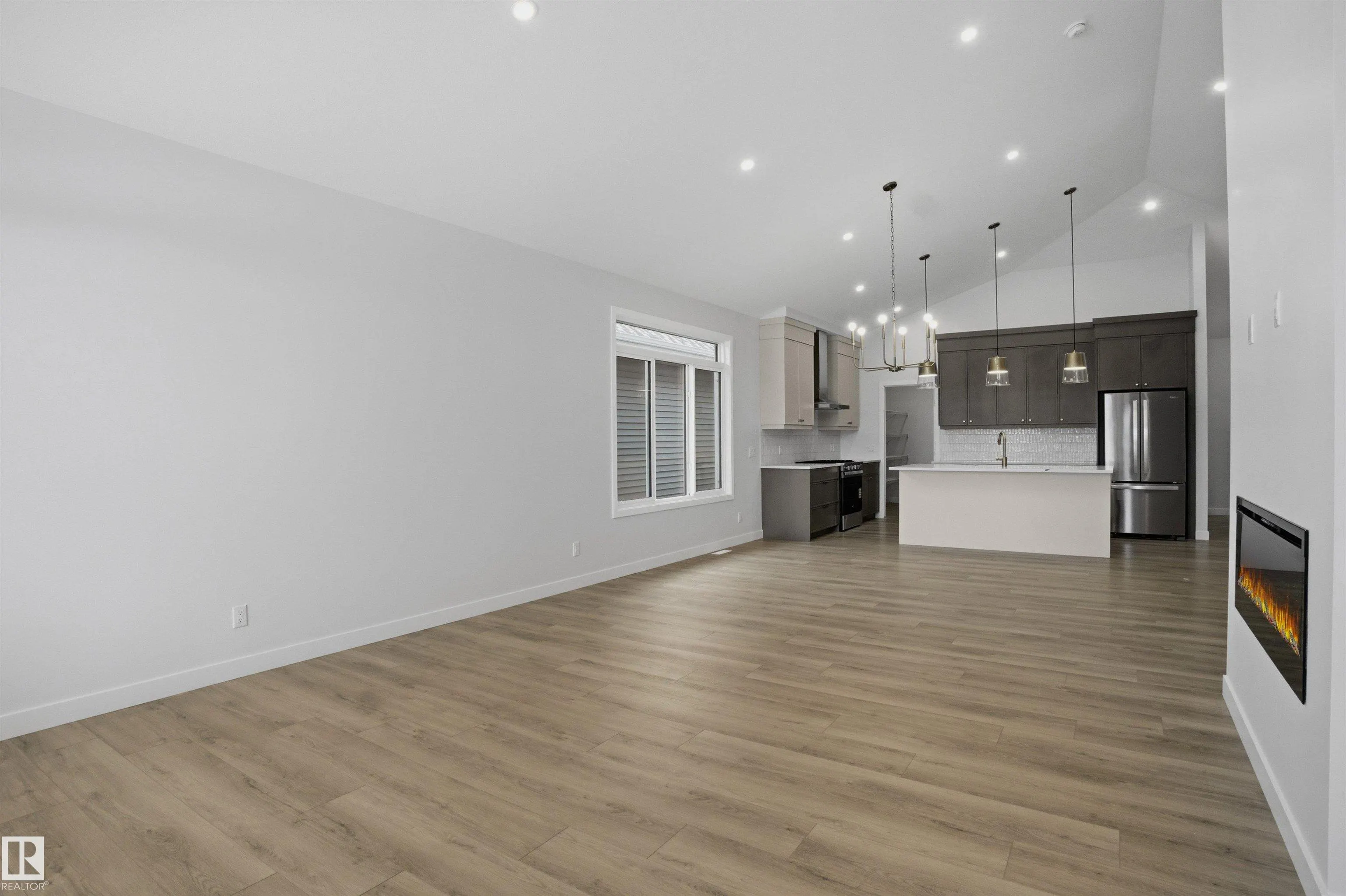 3706 CROSS LANDING Landing