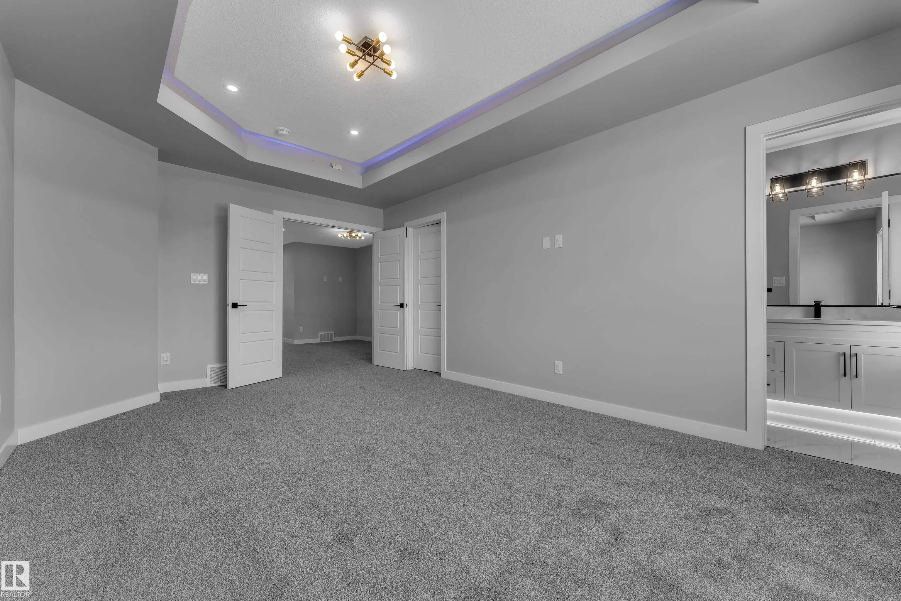 10707 98 Street