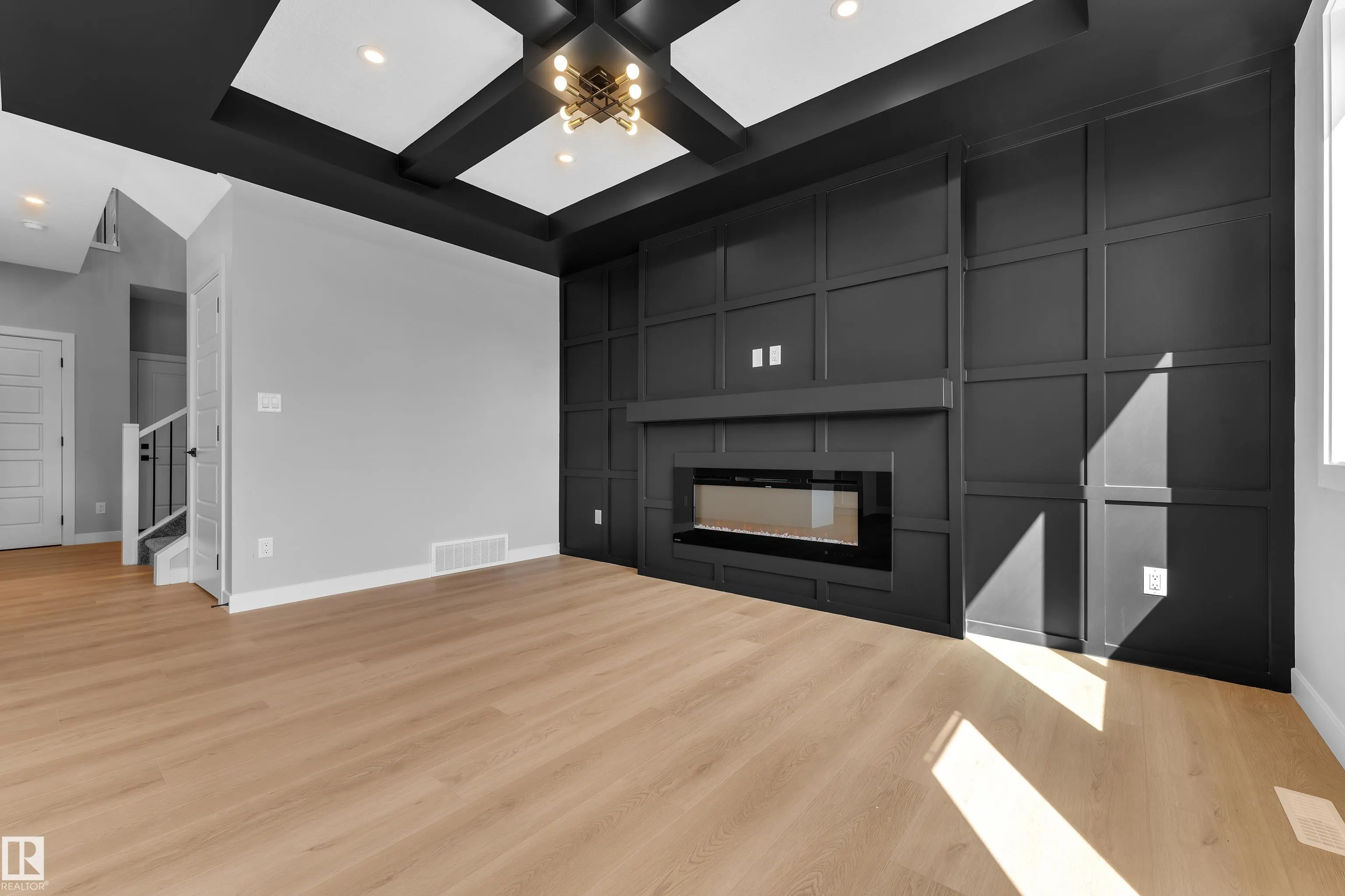 10707 98 Street