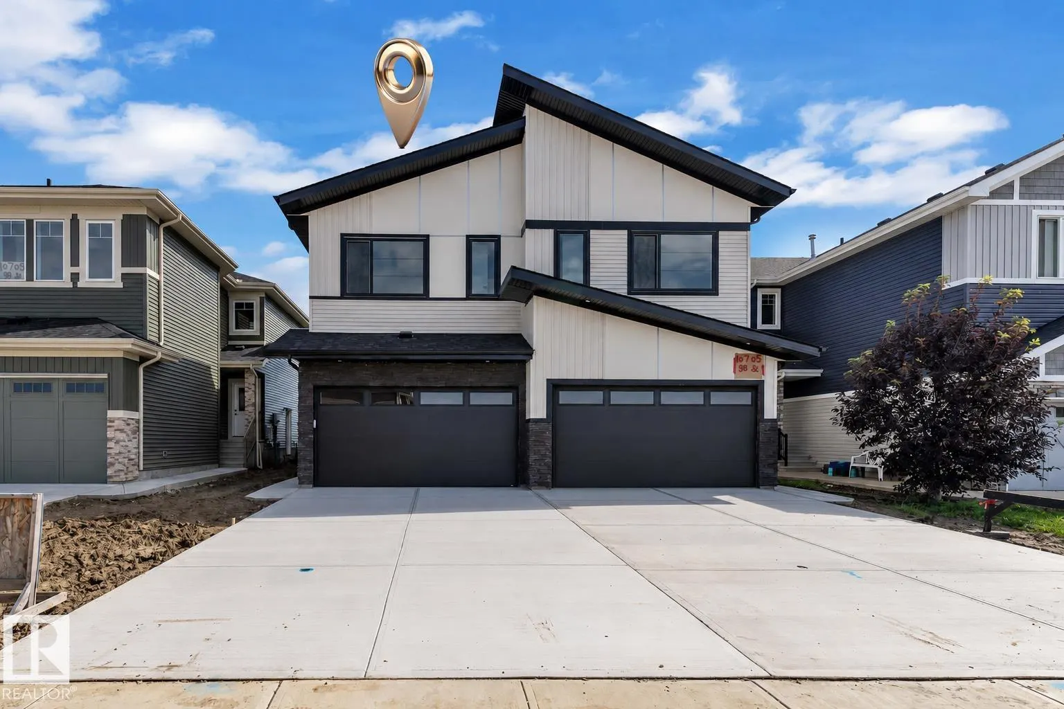 10707 98 Street