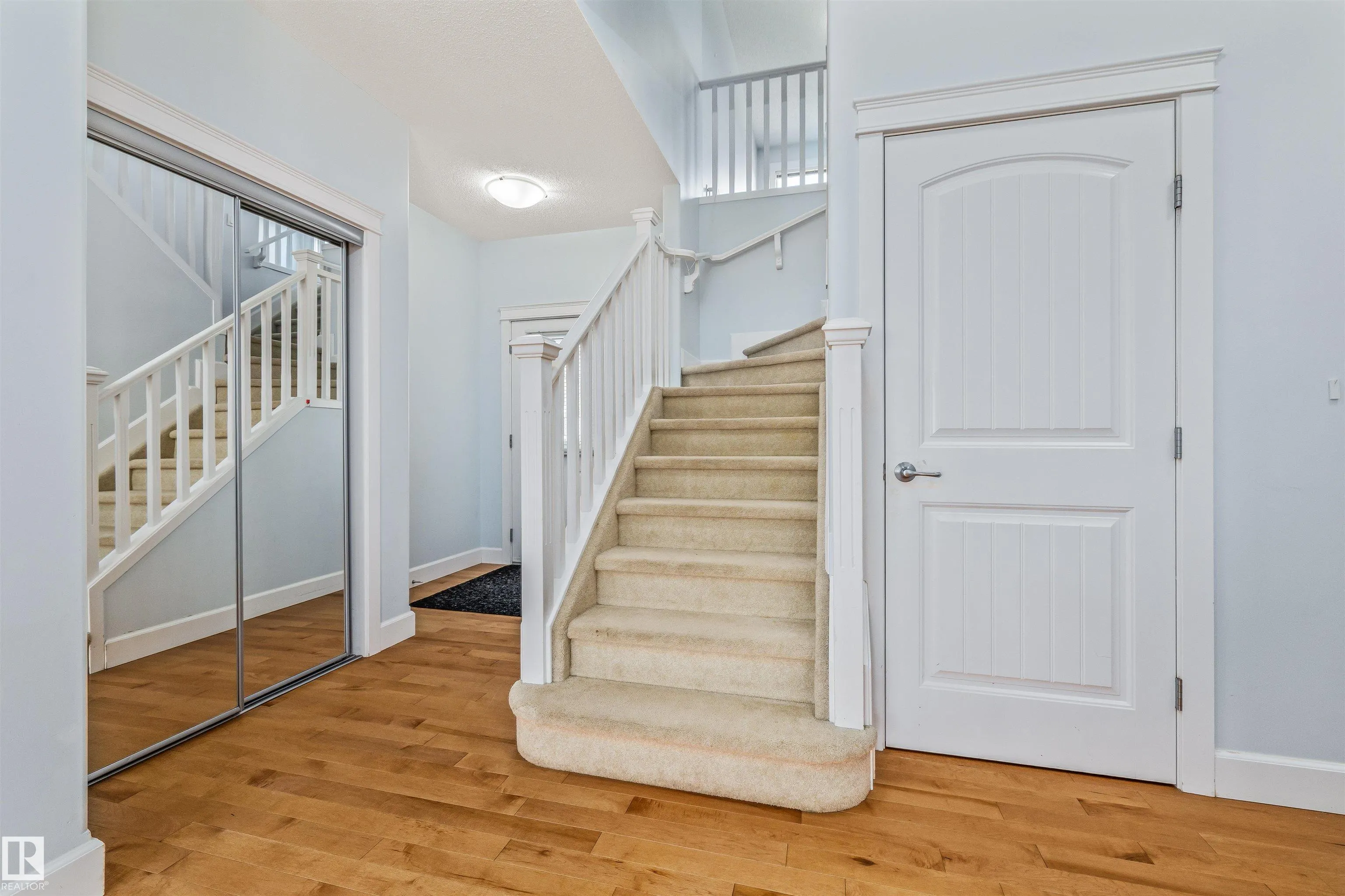 3082 WHITELAW Drive