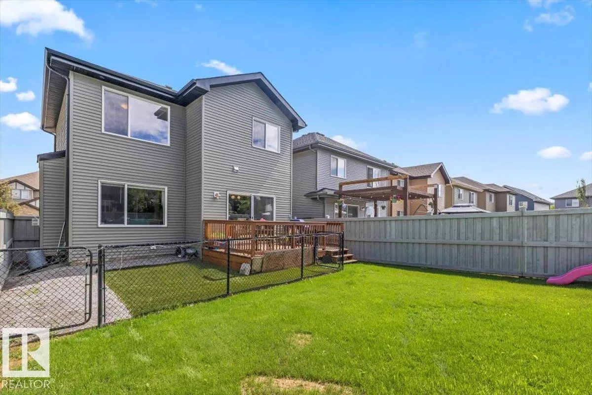 3082 WHITELAW Drive