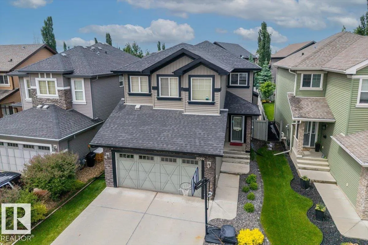 3082 WHITELAW Drive
