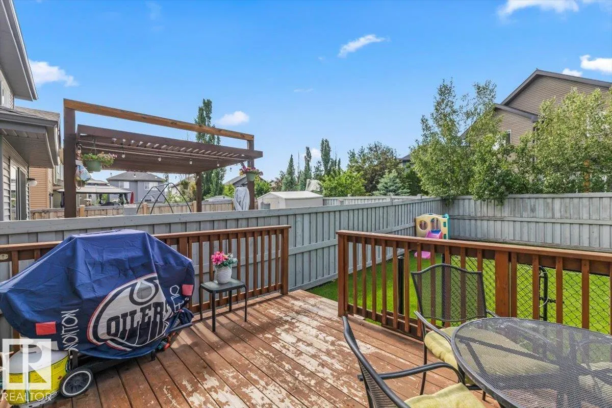 3082 WHITELAW Drive