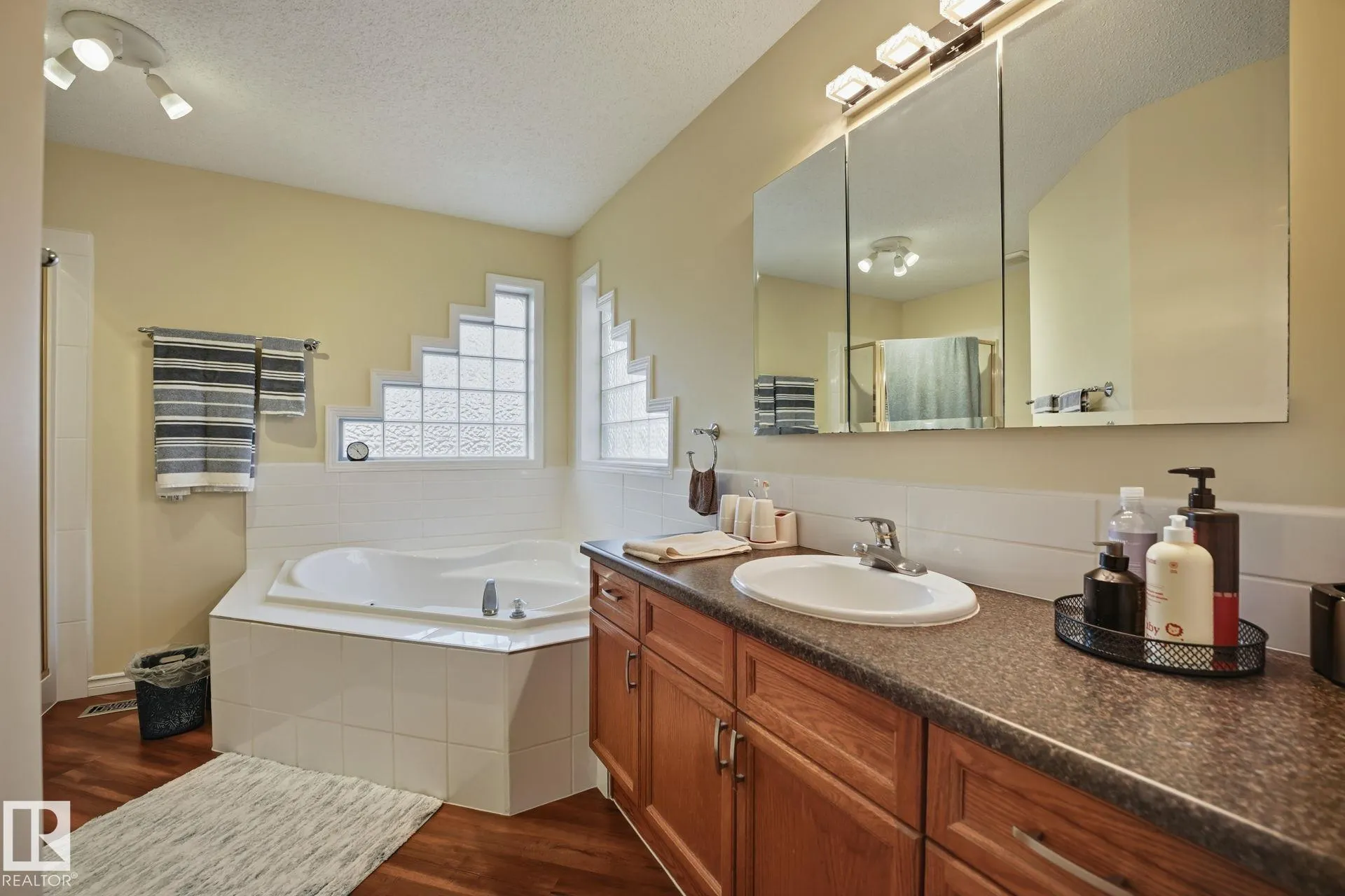 51380A RGE ROAD 205