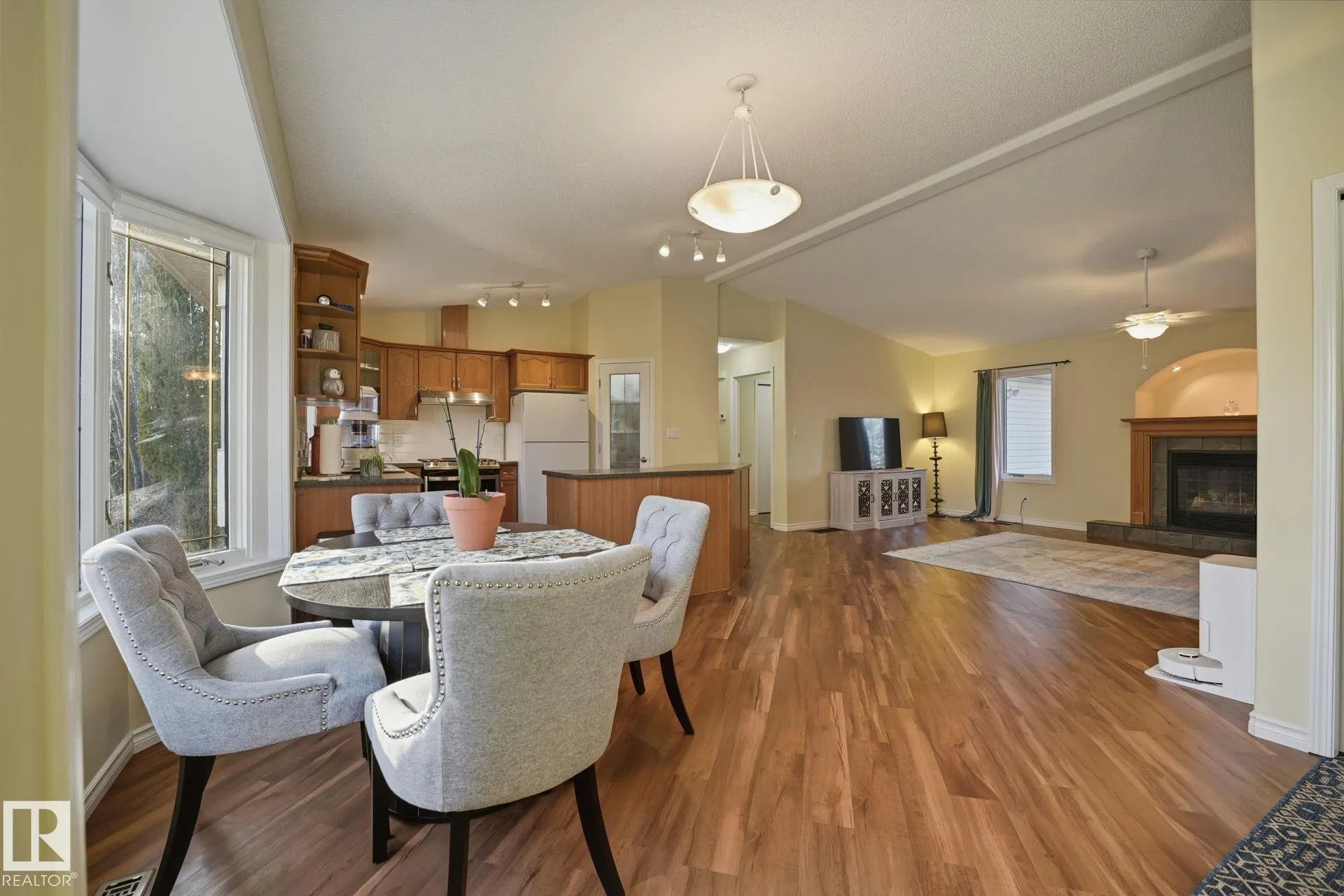 51380A RGE ROAD 205