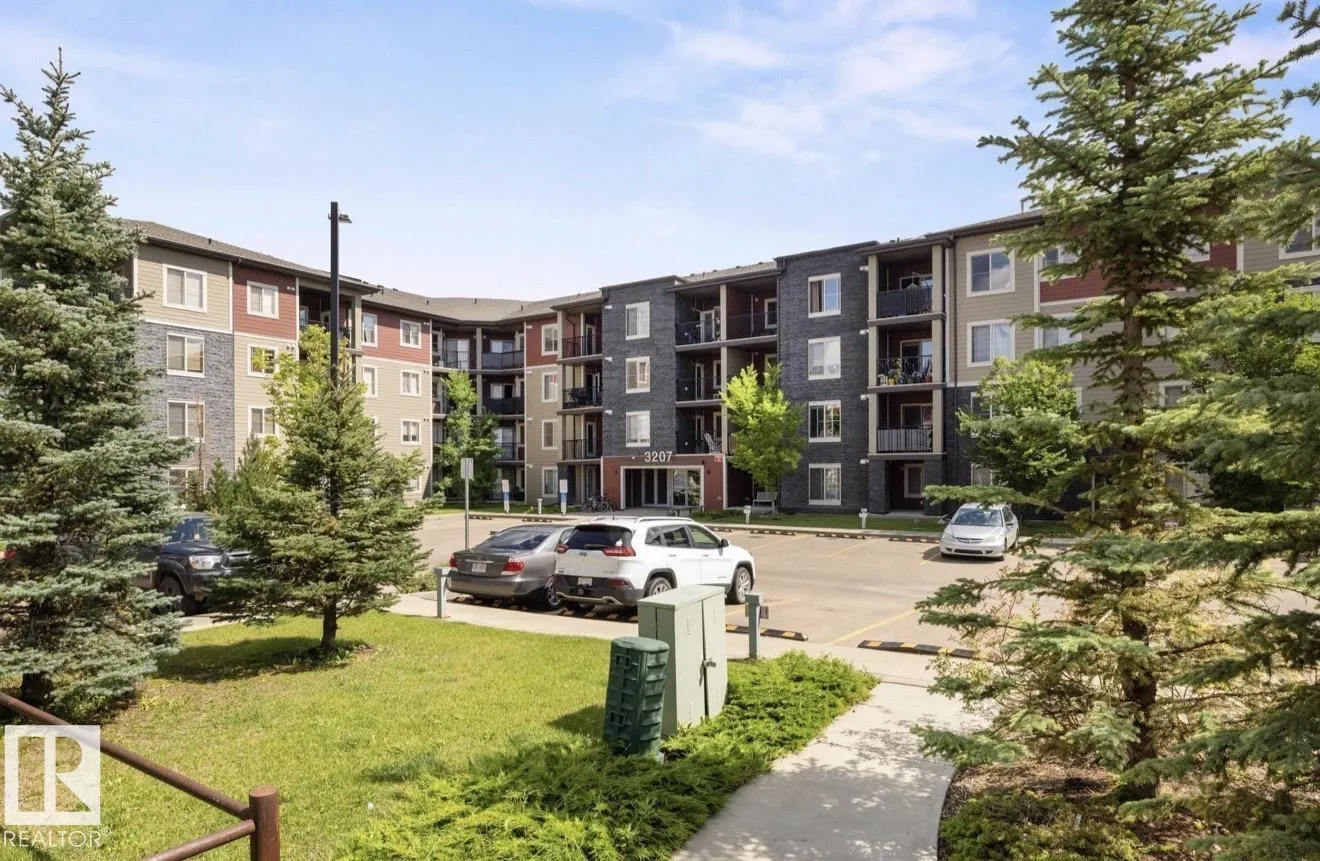 3207 James Mowatt Trail