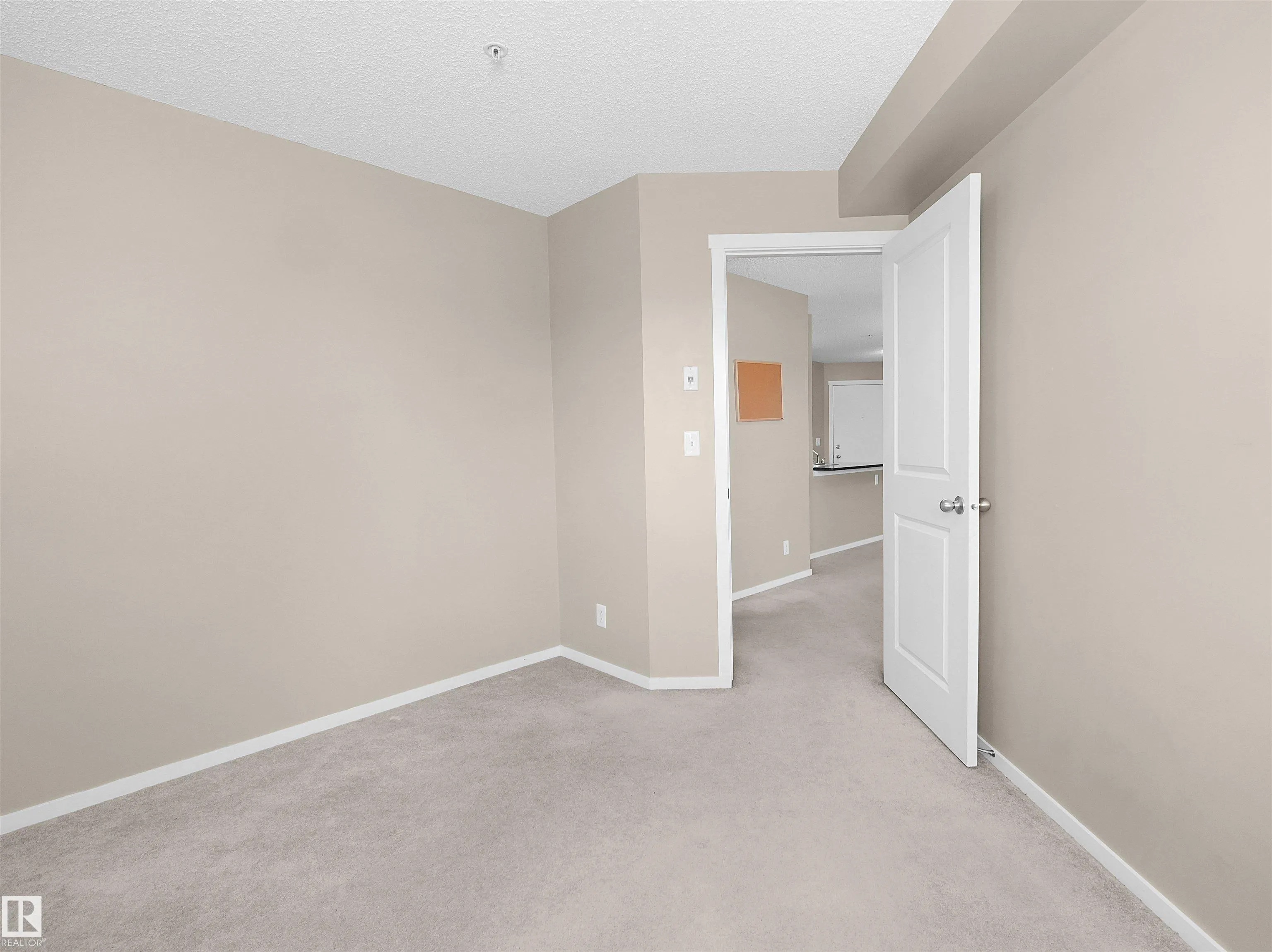 3207 James Mowatt Trail