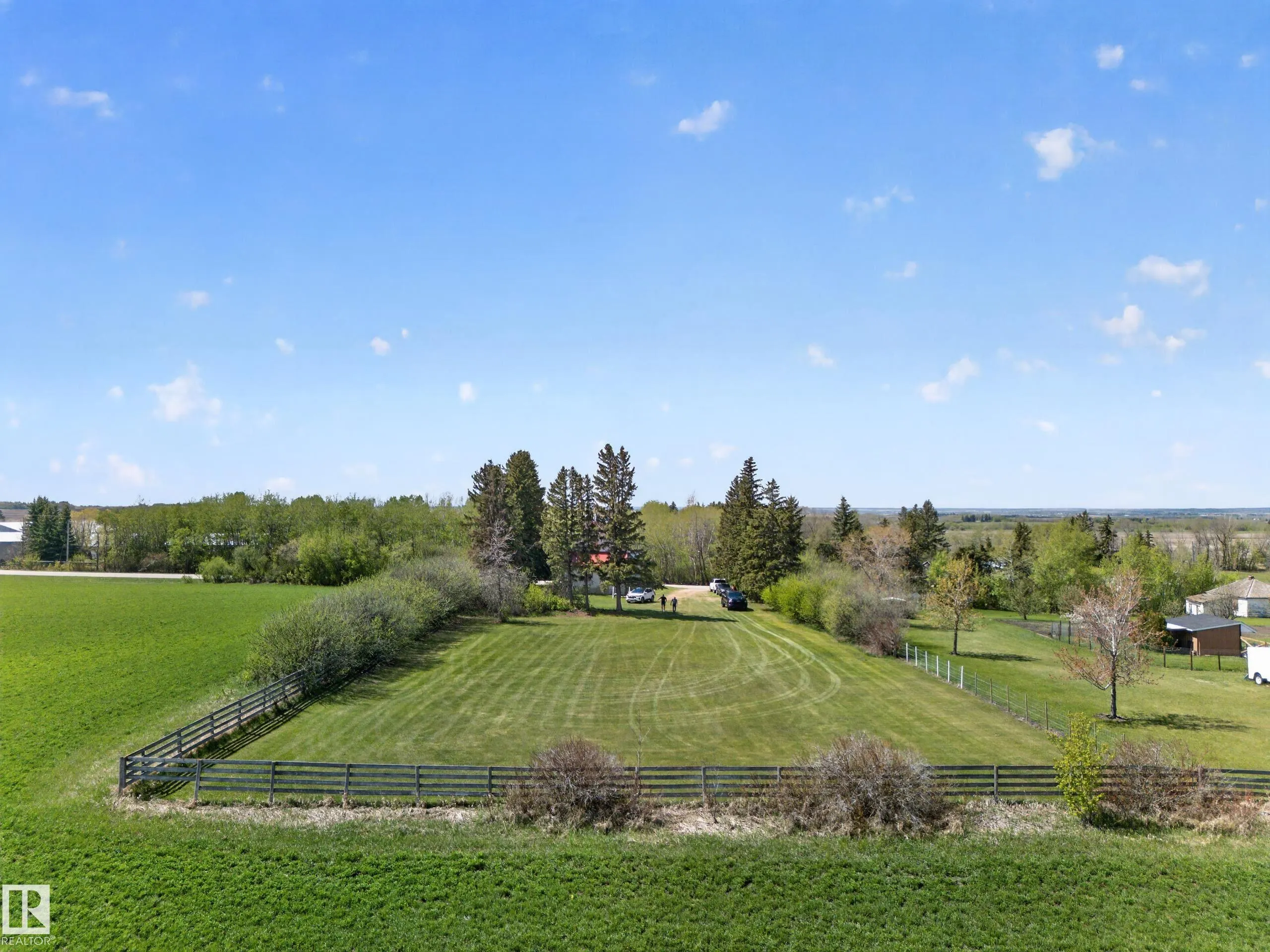 54175 RGE ROAD 220