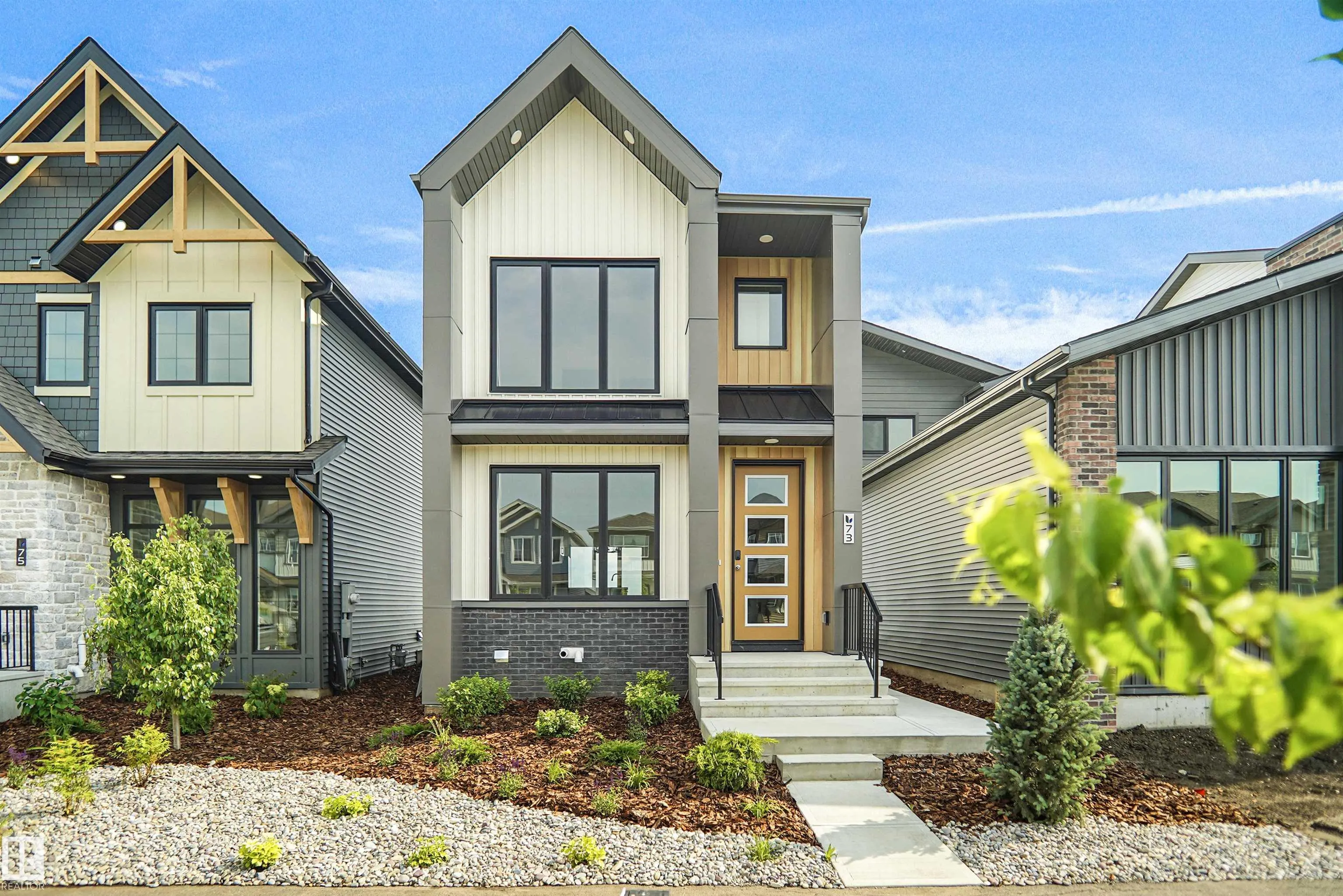73 SIENNA Boulevard