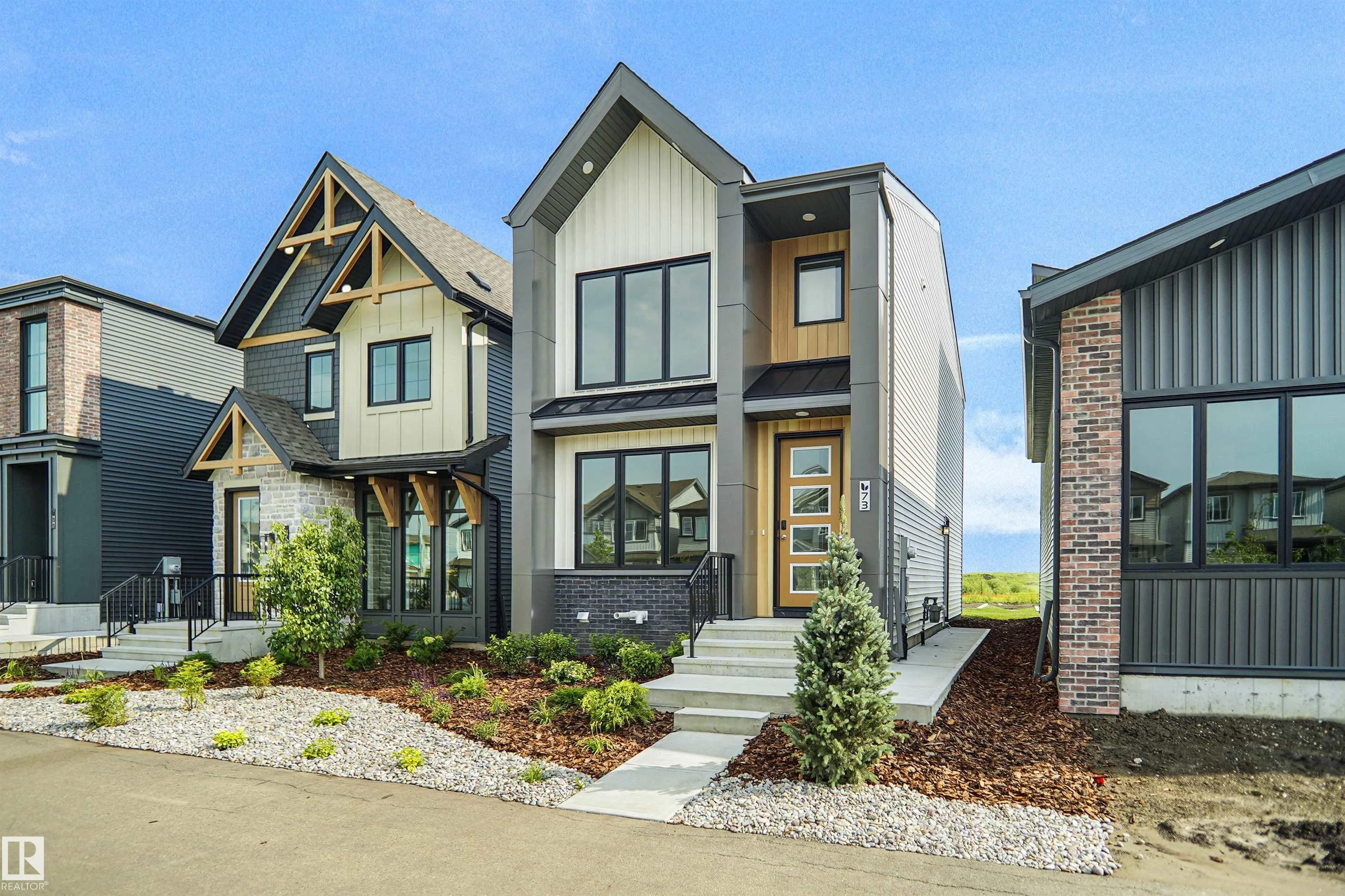 73 SIENNA Boulevard