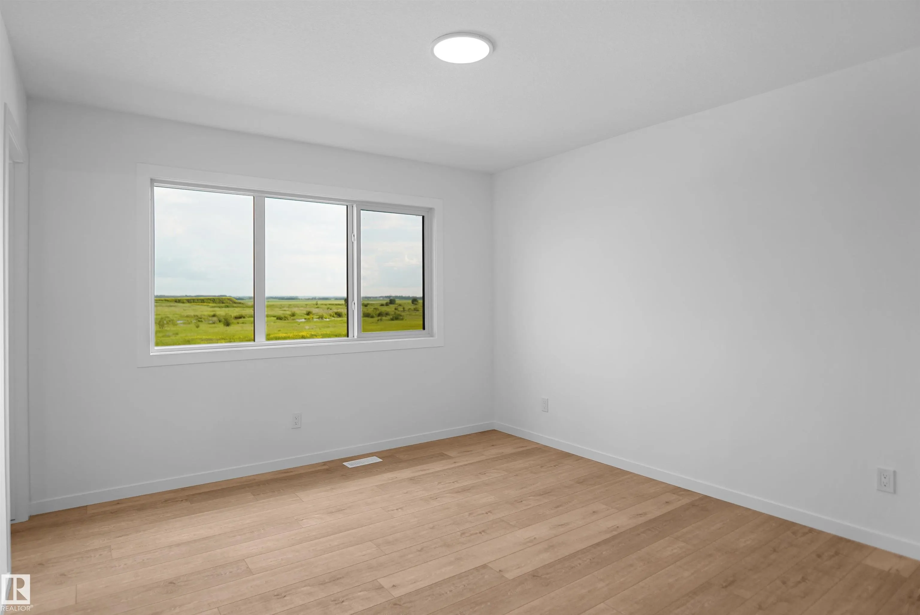 75 SIENNA Boulevard