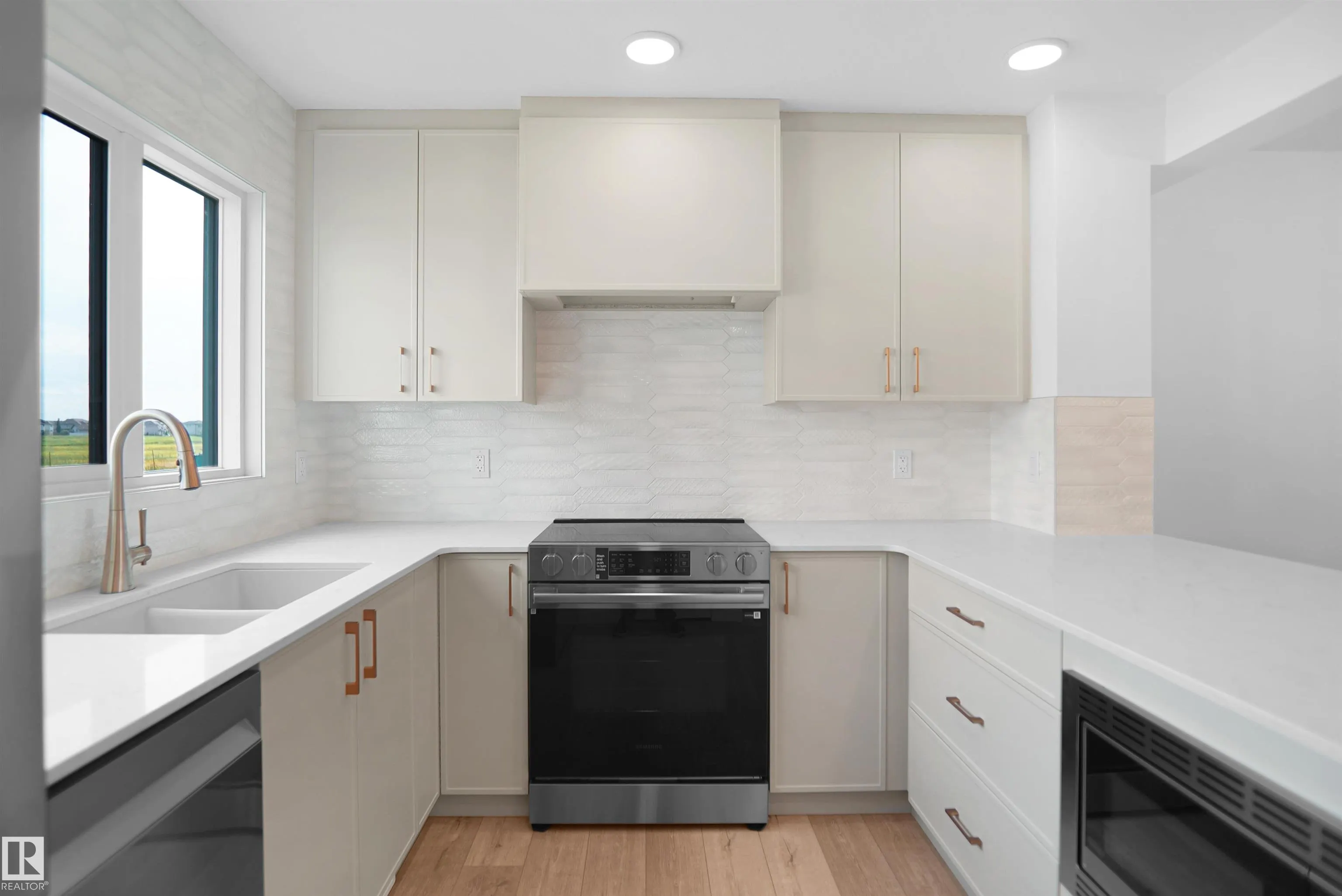 75 SIENNA Boulevard