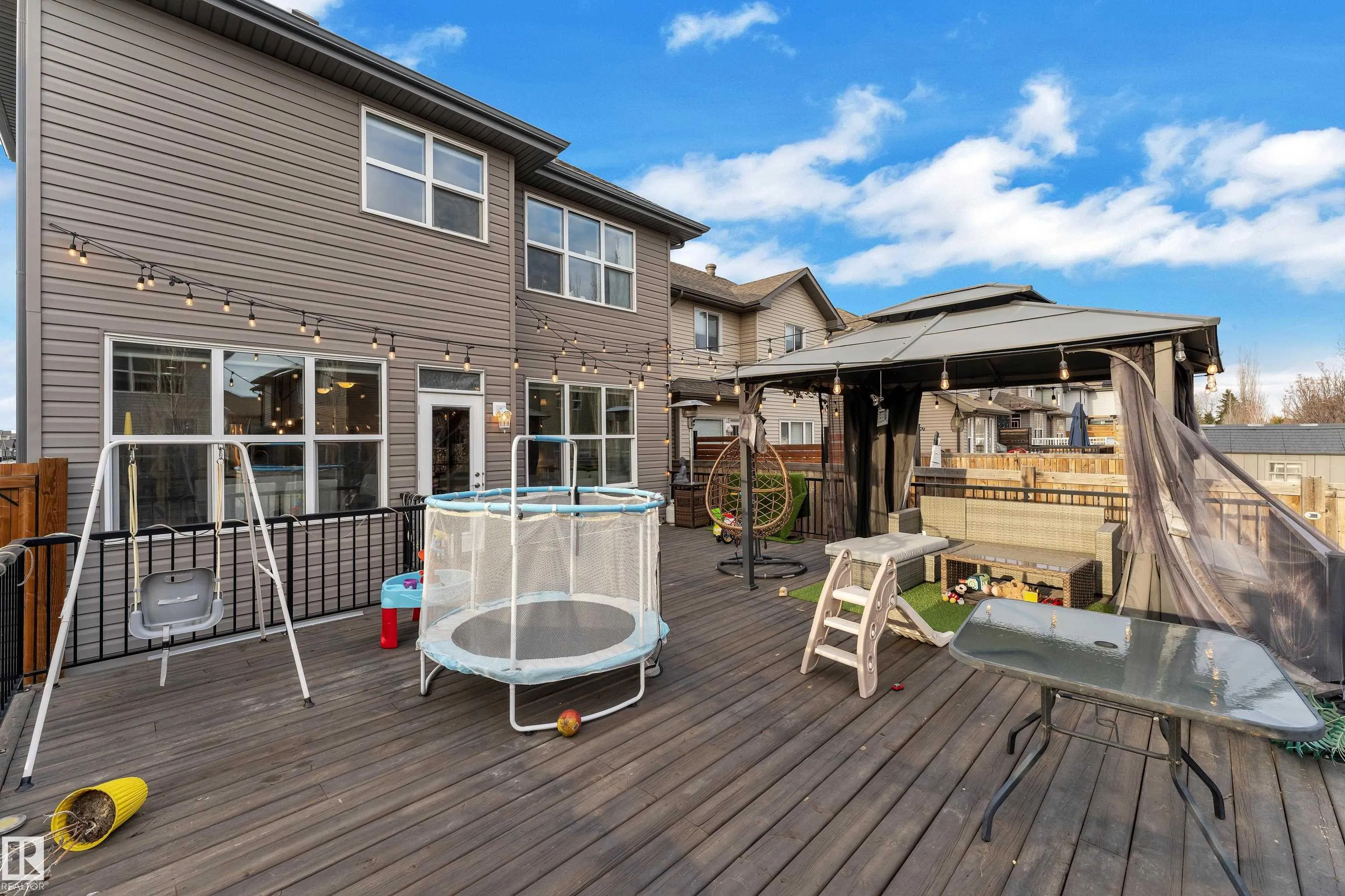29 SUNLAND Way