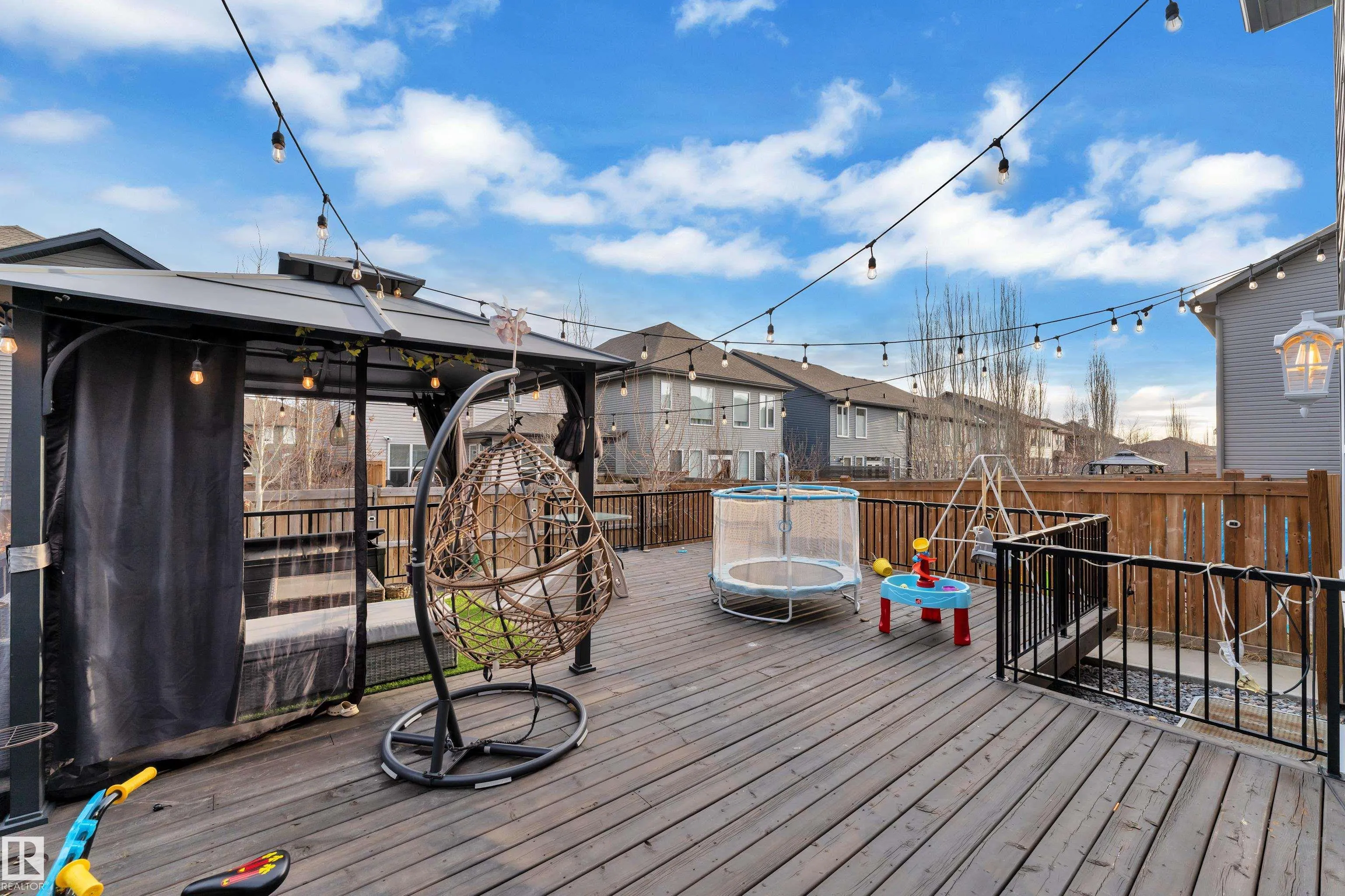 29 SUNLAND Way