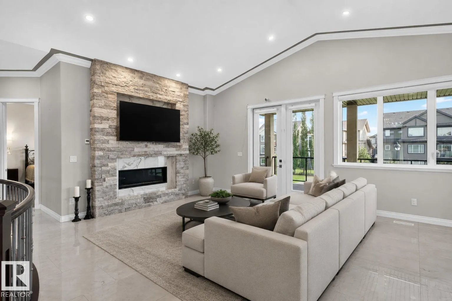 4707 WOOLSEY Common