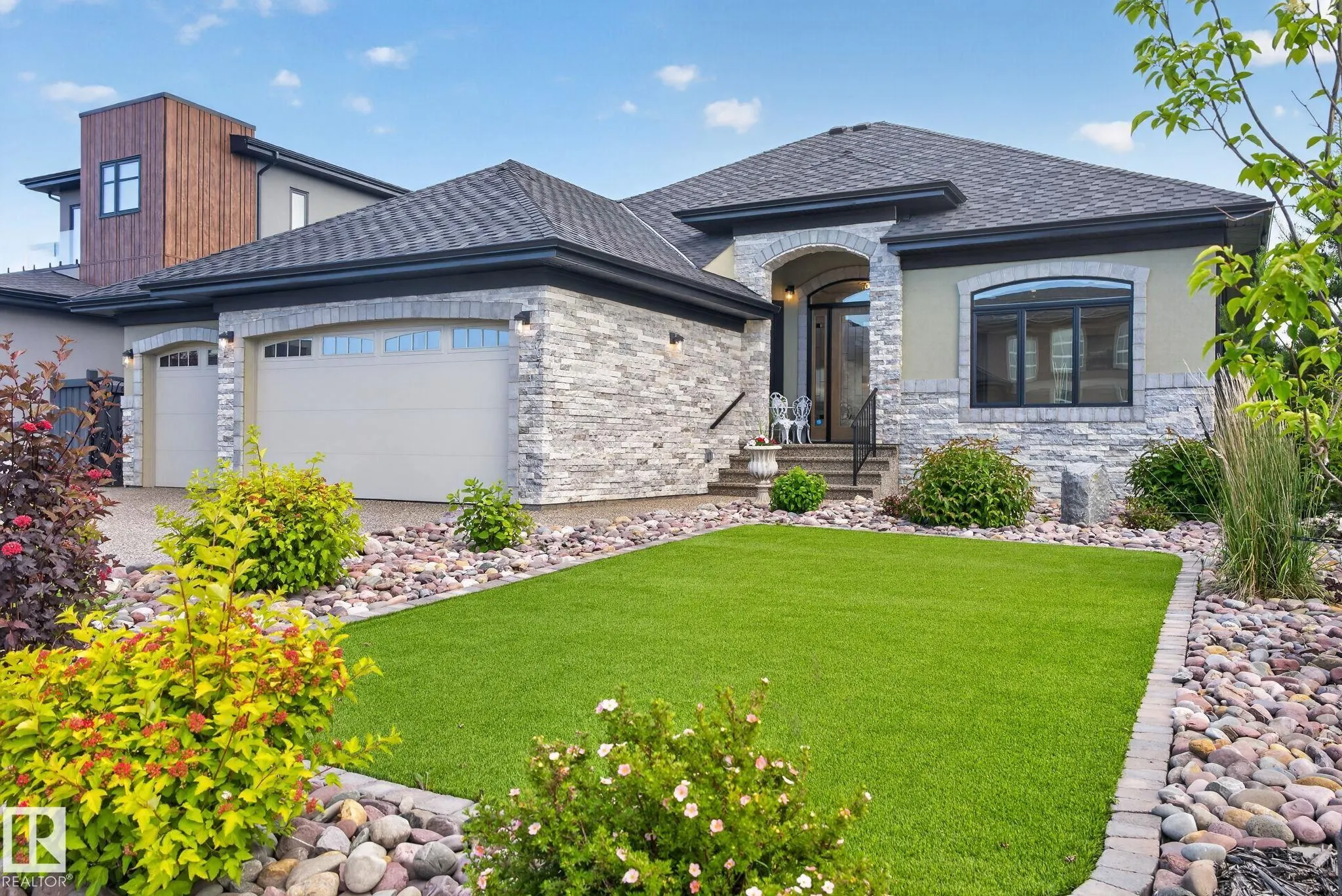 4707 WOOLSEY Common