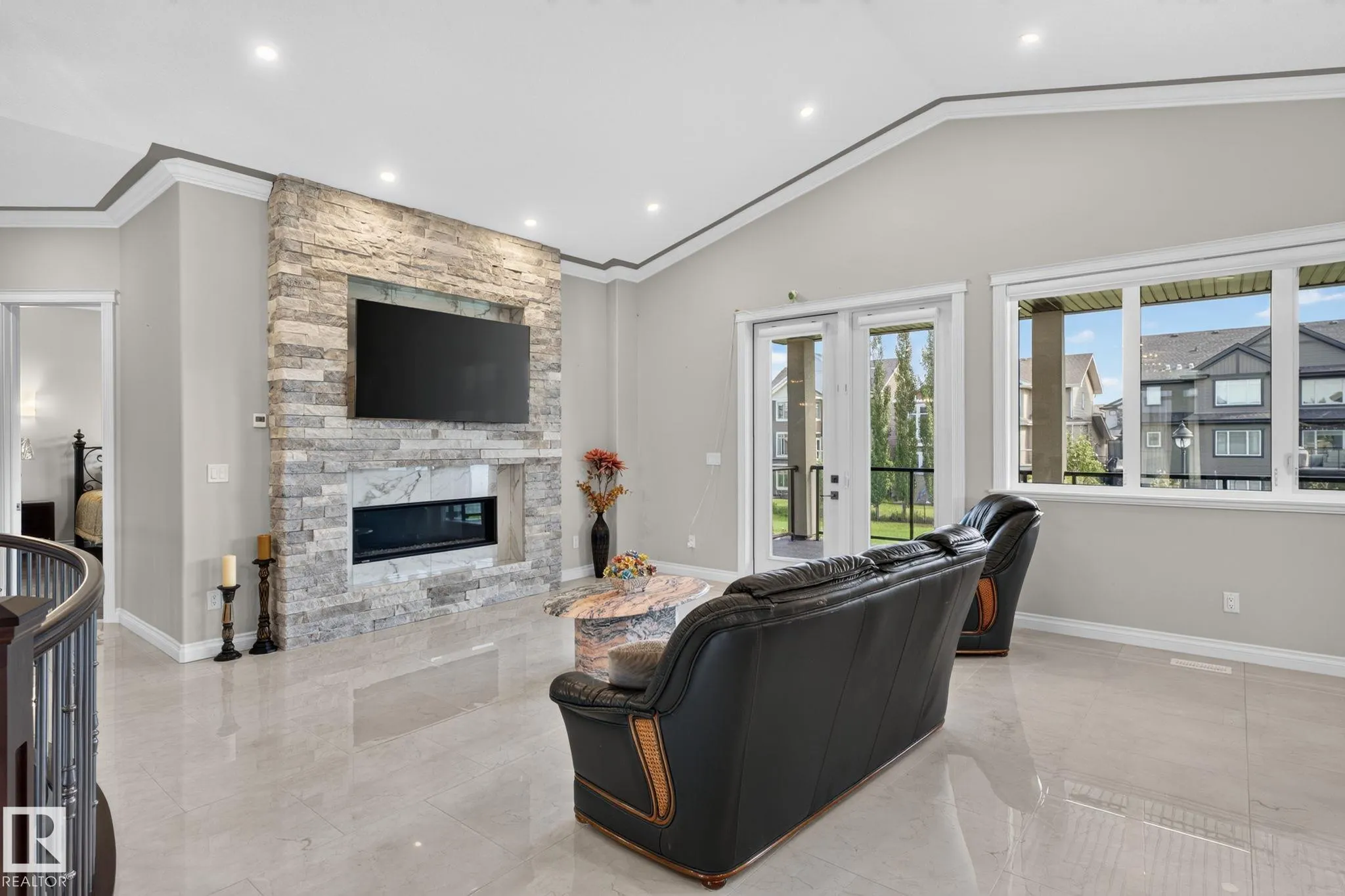 4707 WOOLSEY Common
