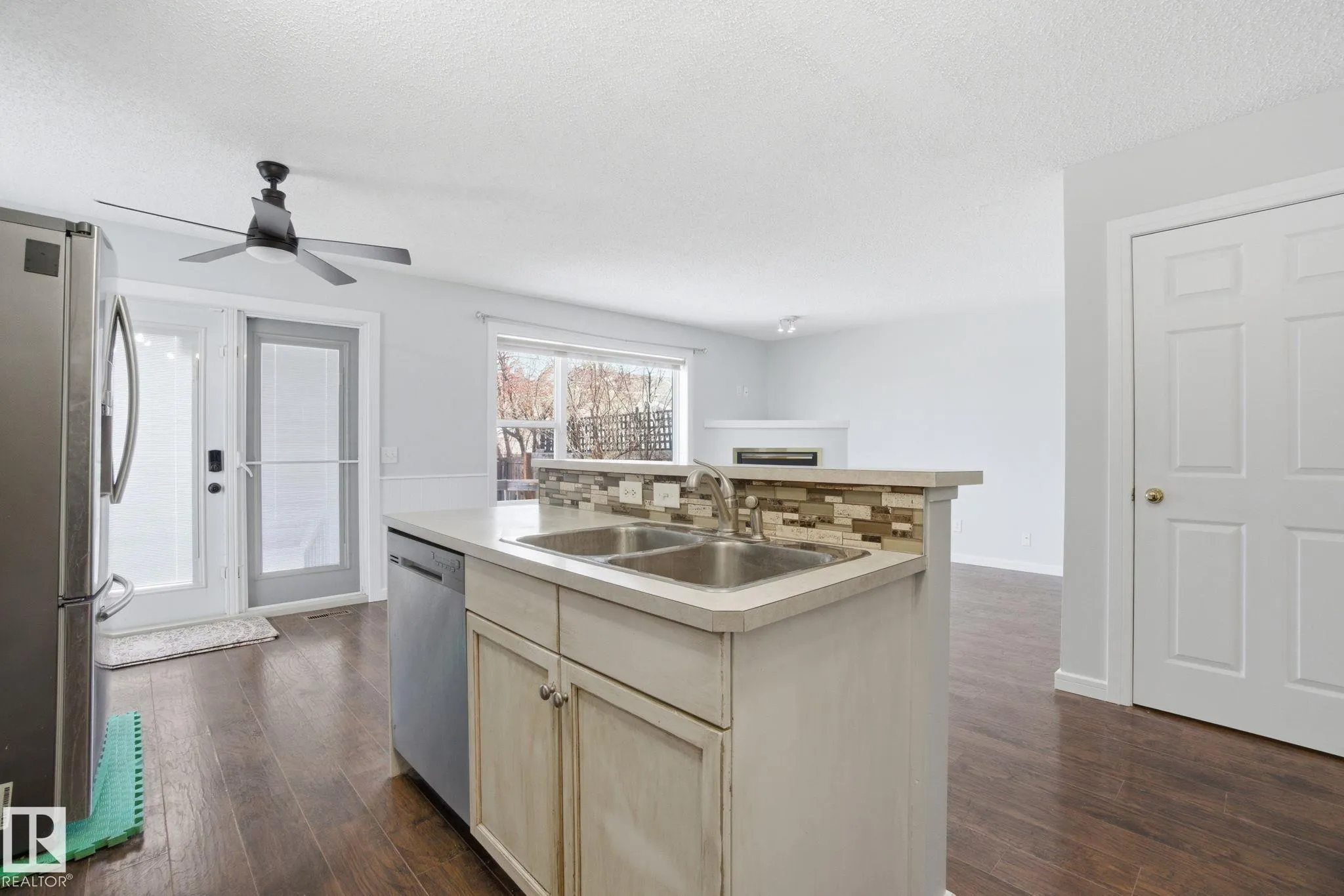 469 CRANBERRY Way