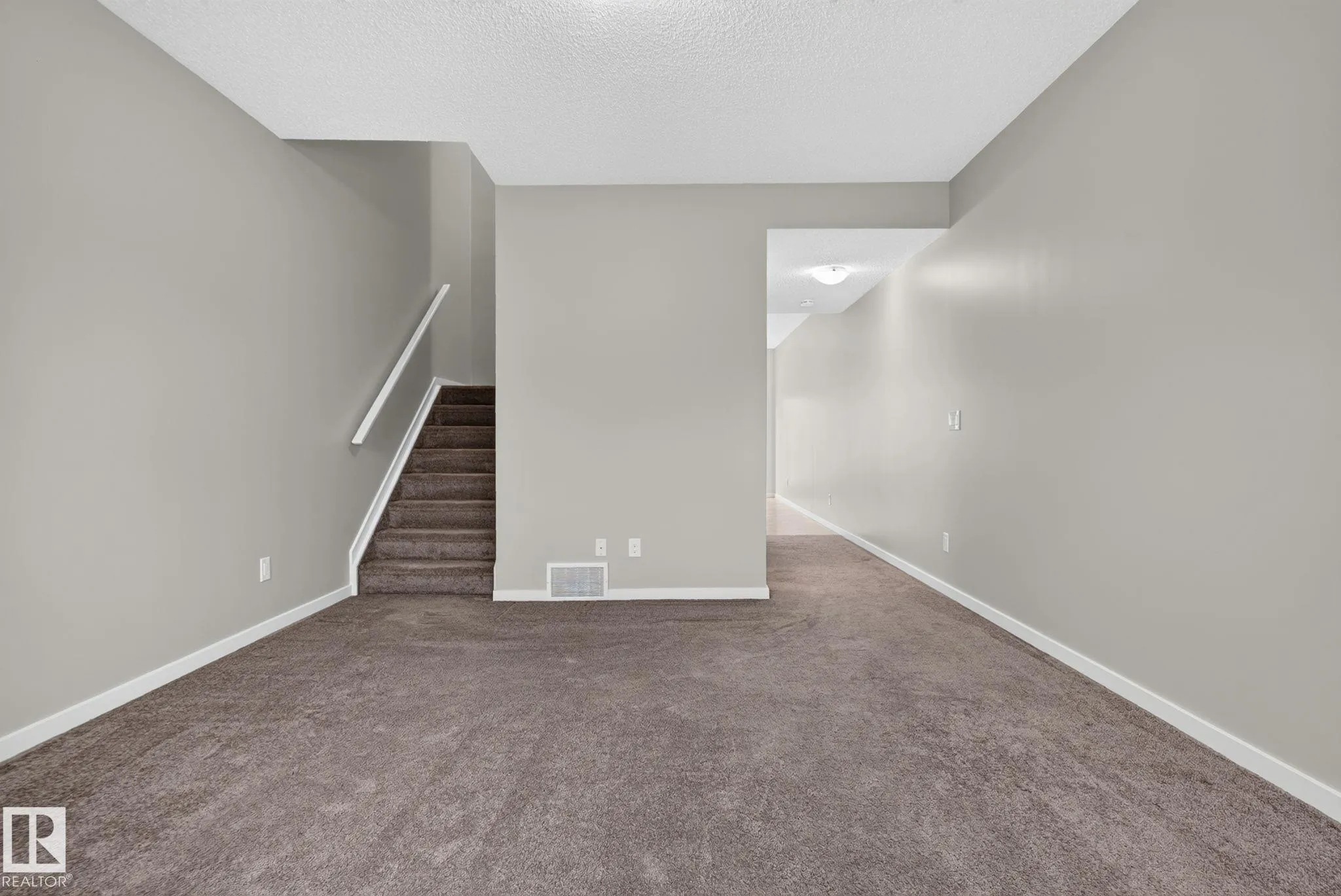 3710 ALLAN Drive