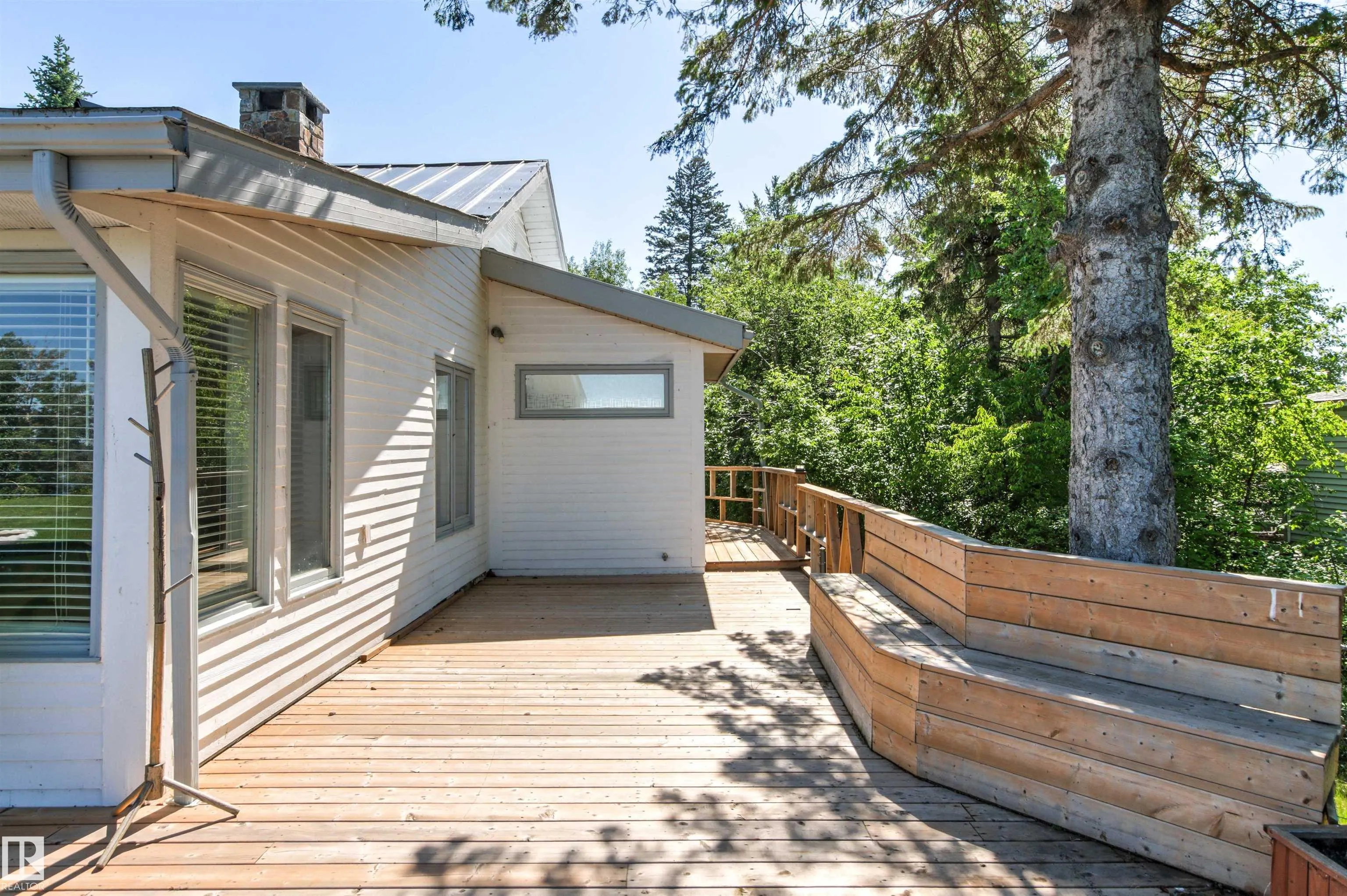 9 Gibbons Ave
