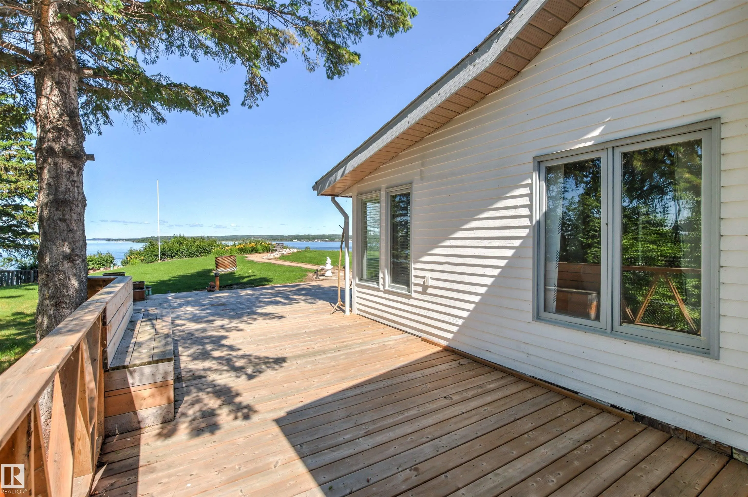 9 Gibbons Ave