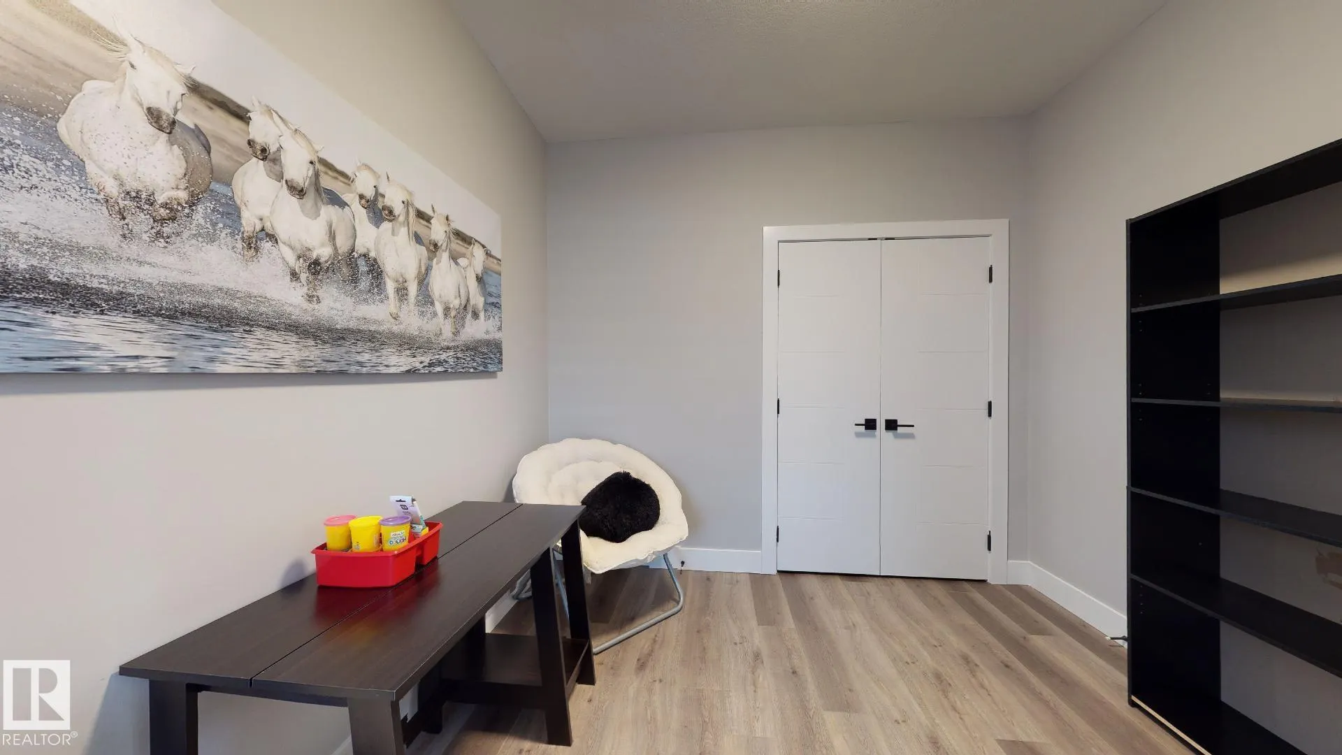66 Mockingbird Crescent