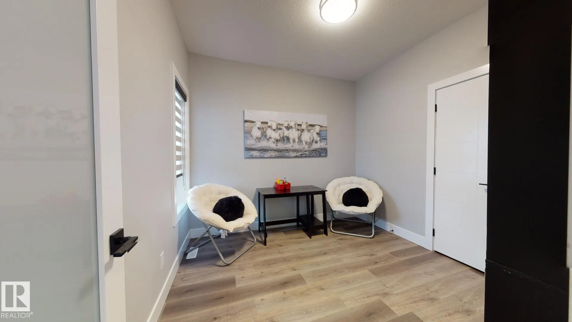 66 Mockingbird Crescent