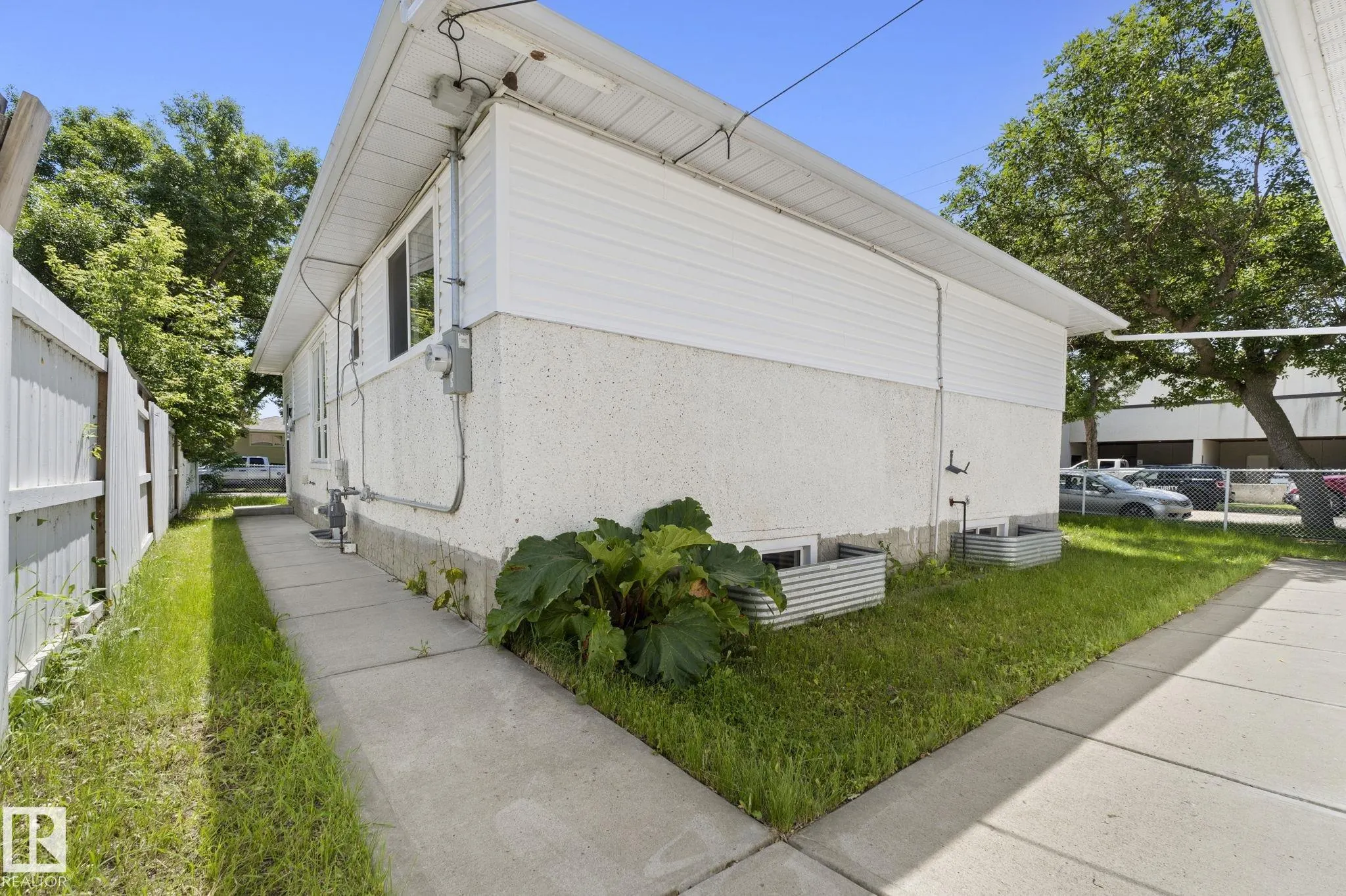 10602 100 Avenue