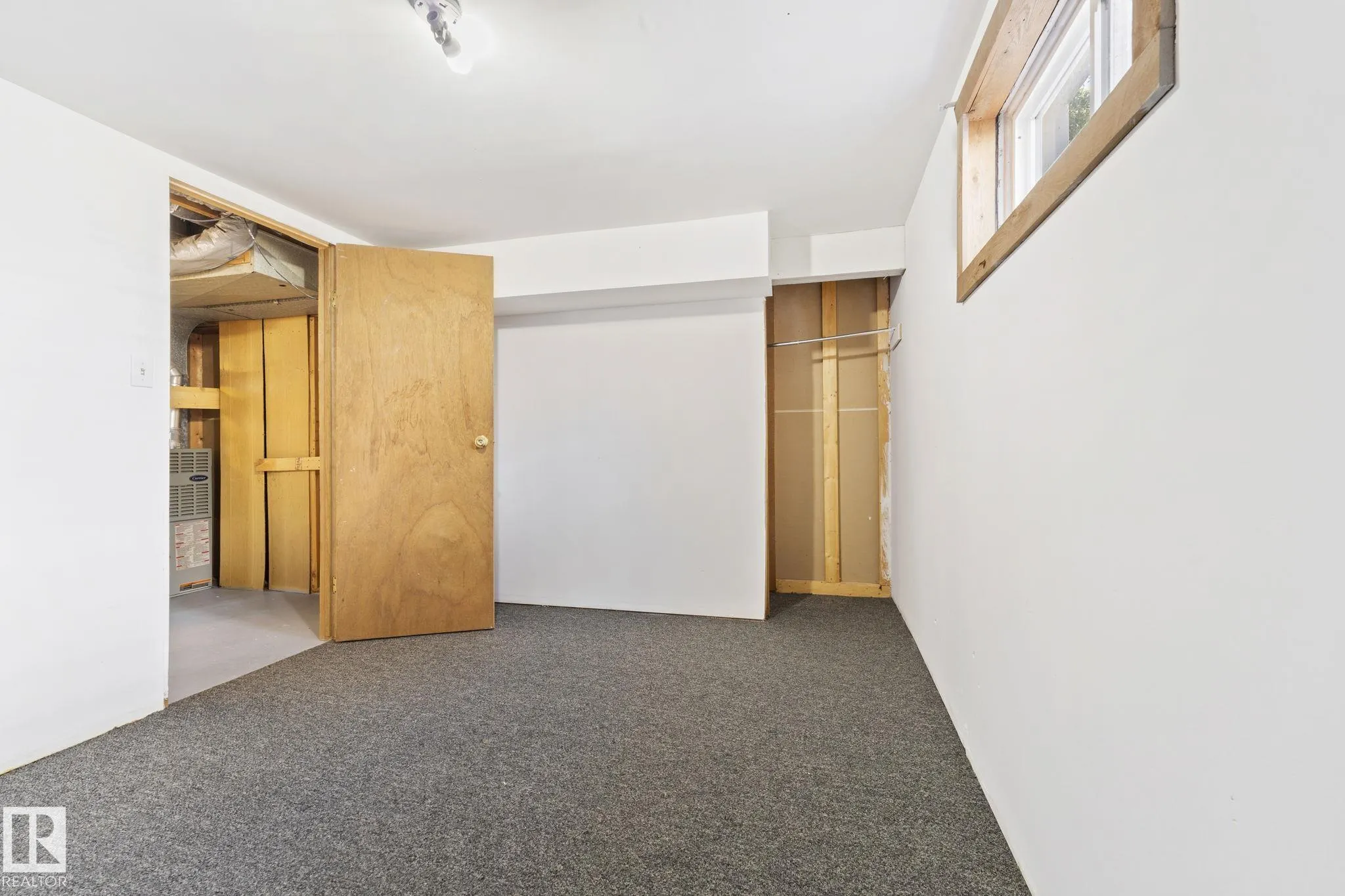 10602 100 Avenue
