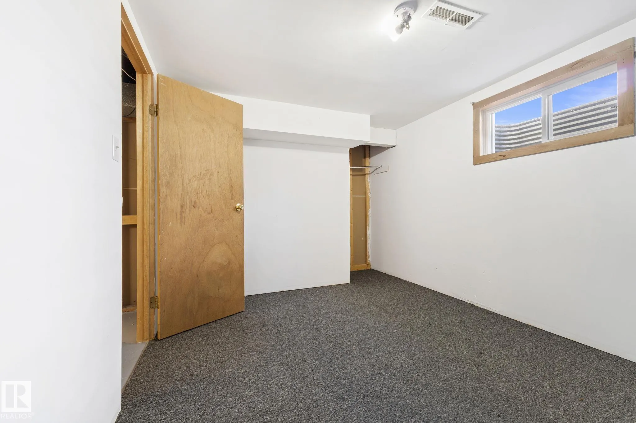 10602 100 Avenue