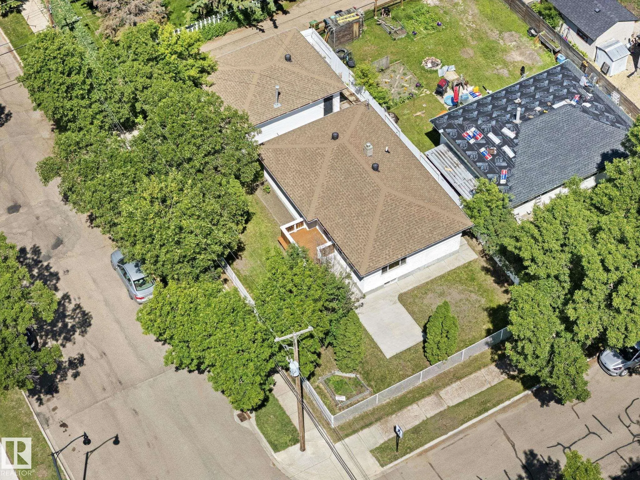 10602 100 Avenue