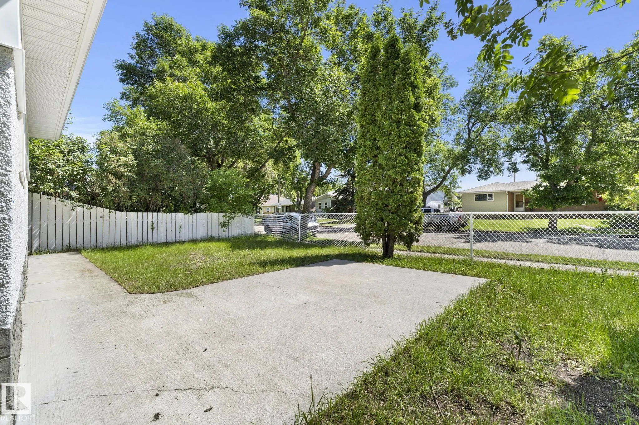 10602 100 Avenue