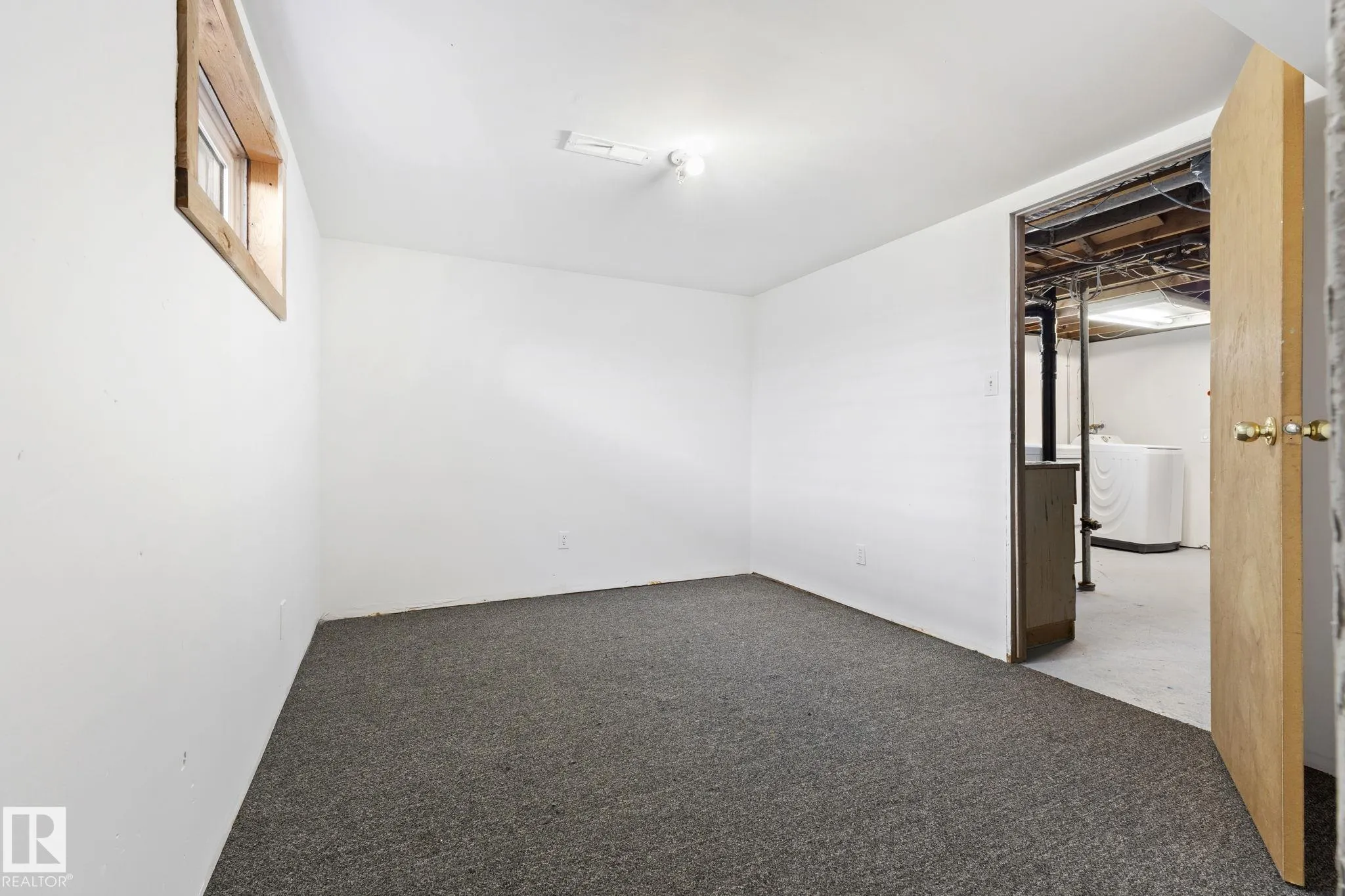 10602 100 Avenue